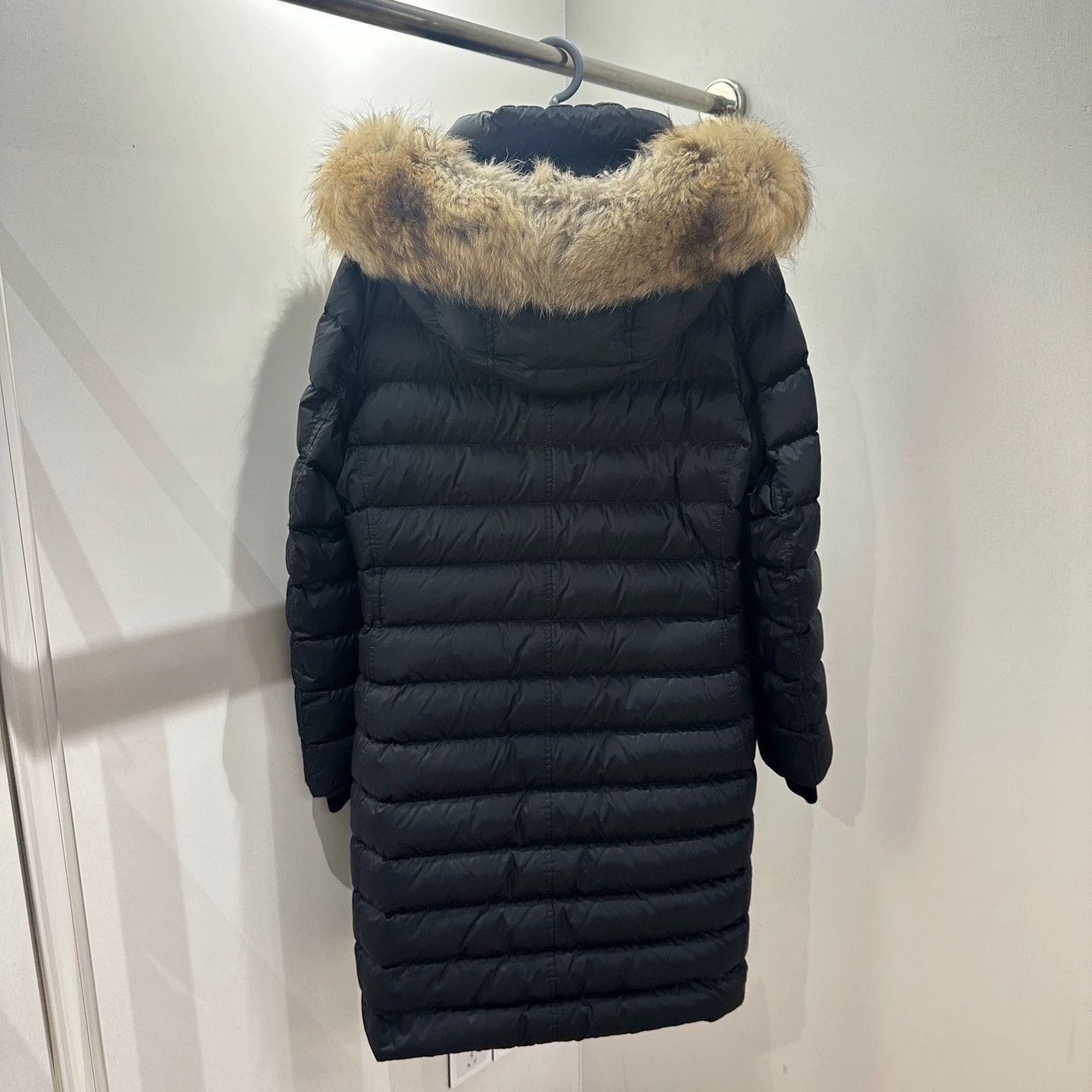 Burberry Burberry women's mid-length down jacket May308 X Size M / US 6-8 / IT 42-44 - 2 Thumbnail