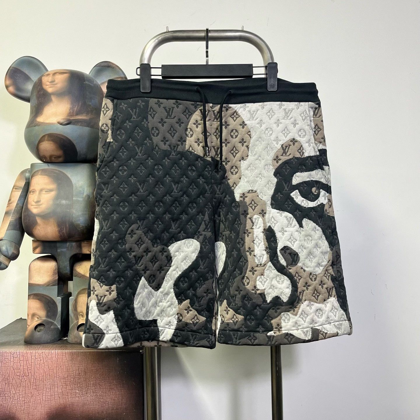 Louis Vuitton Louis Vuitton Casual Pants 34 Men Size US 34 / EU 50 - 1 Thumbnail