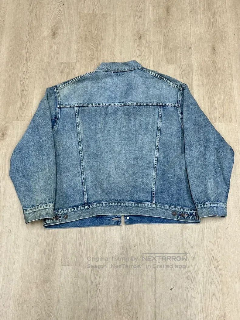Balenciaga Balenciaga Embroidered logo denim jacket size L Size US L / EU 52-54 / 3 - 7 Thumbnail
