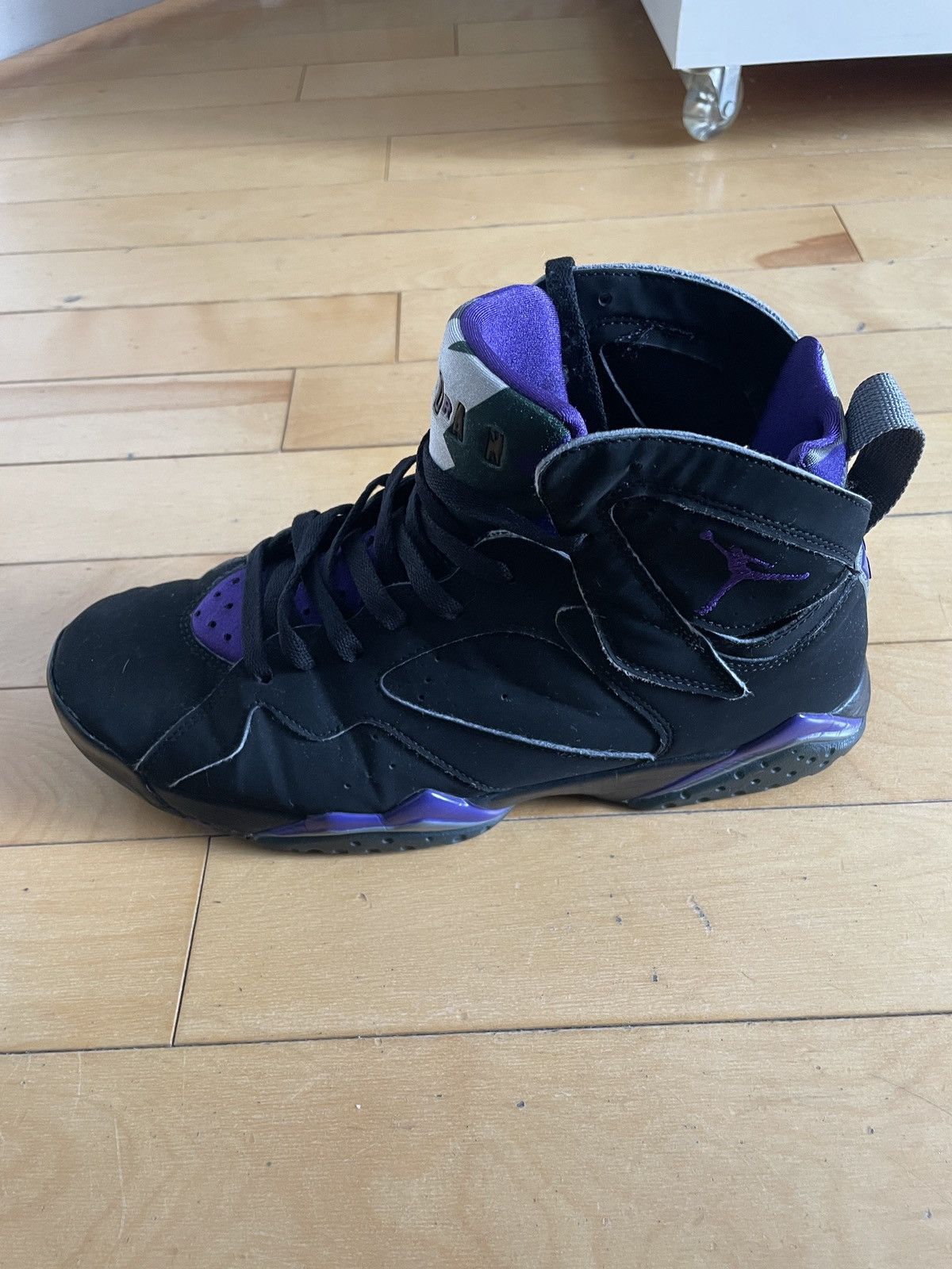 Jordan Brand Air Jordan 7 Retro Ray Allen PE Bucks Away, Ray Allen 2019 Size US 10.5 / EU 43-44 - 8 Thumbnail