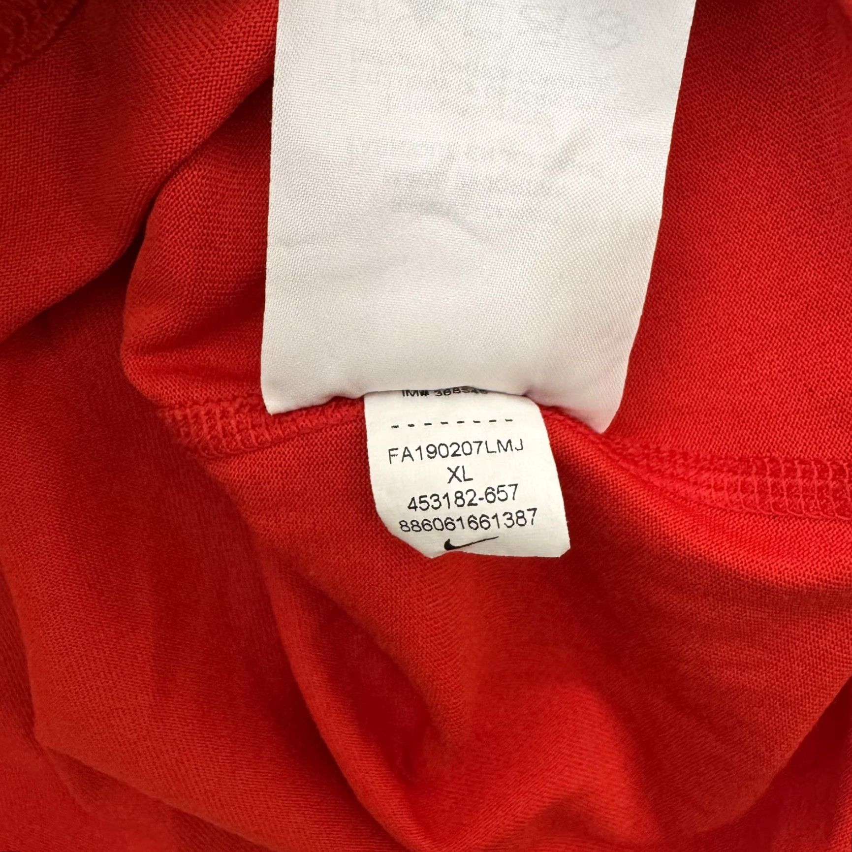 Nike Nike Dri-FIT Shirt Mens XL Red Long Sleeve Athletic Polyester Training Top Size US XL / EU 56 / 4 - 7 Thumbnail