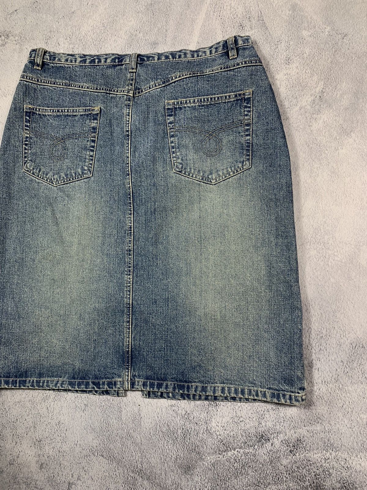 Japanese Brand × Vintage Vintage 90s Denim midi skirt faded streetwear style size 33 Size 33" - 11 Thumbnail