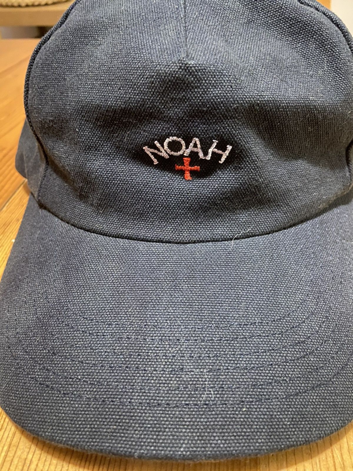 Noah Noah core logo 5 panel snapback. Heavy cotton twill in navy. Size ONE SIZE - 2 Thumbnail