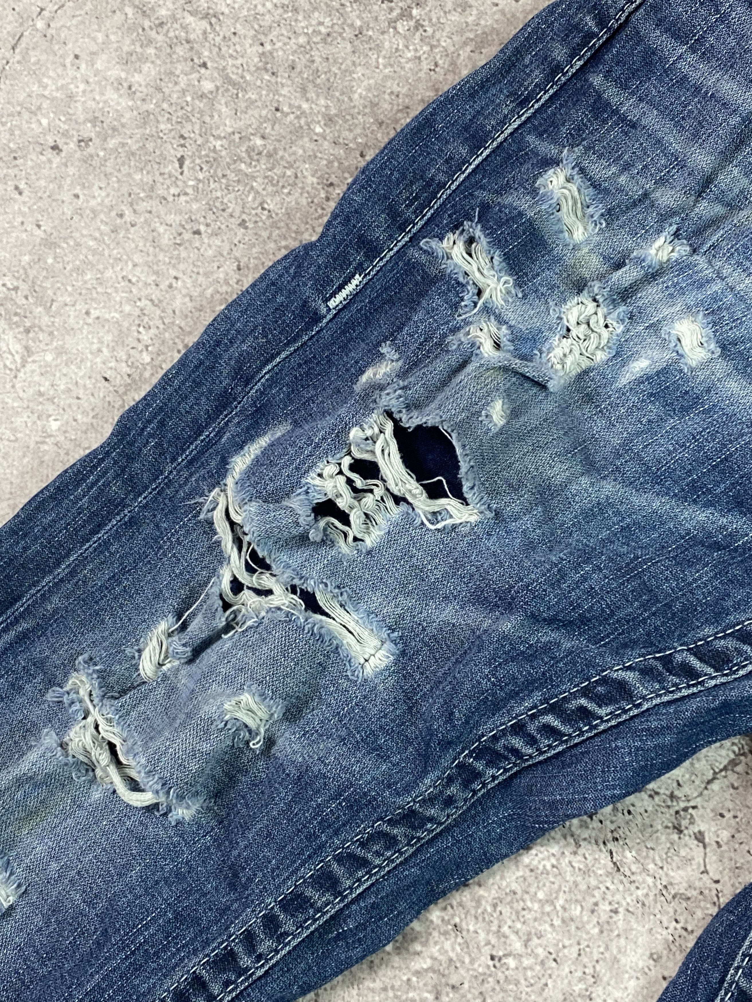 Japanese Brand × True Religion Vintage True Religion Distressed Jeans Flair Size 31 Size US 31 - 6 Thumbnail