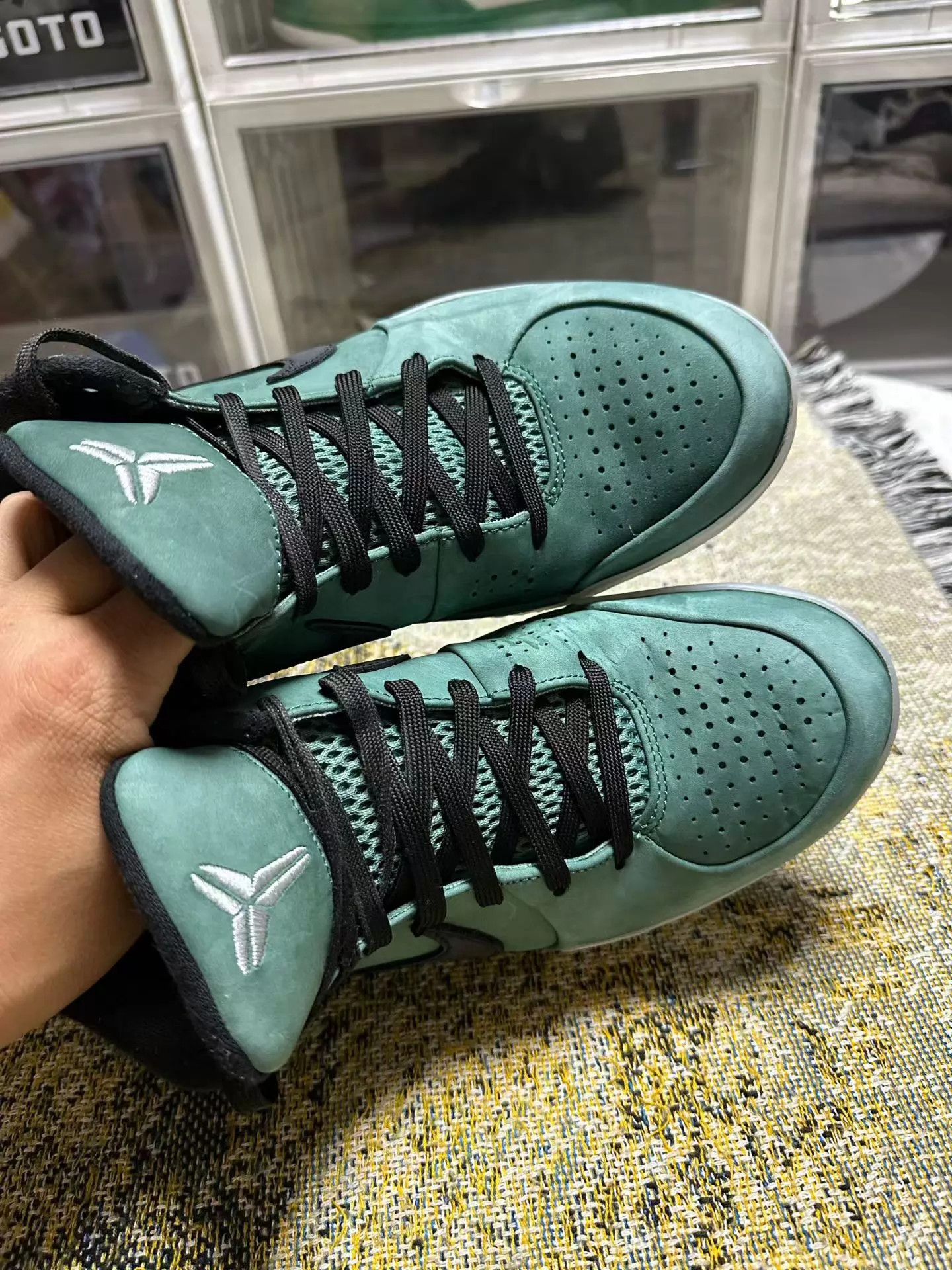 Nike Nike Zoom Kobe 4 43 No Box No Sole Wear 799 Size US 10 / EU 43 - 5 Thumbnail