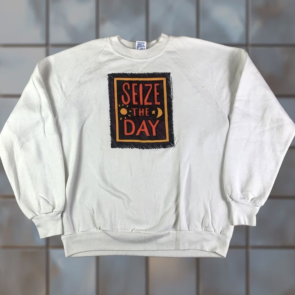 Hanes VINTAGE Hanes Seize The Day Sweatshirt Adult Large White Crewneck 90s Made in usa Size L / US 10 / IT 46 - 1 Thumbnail