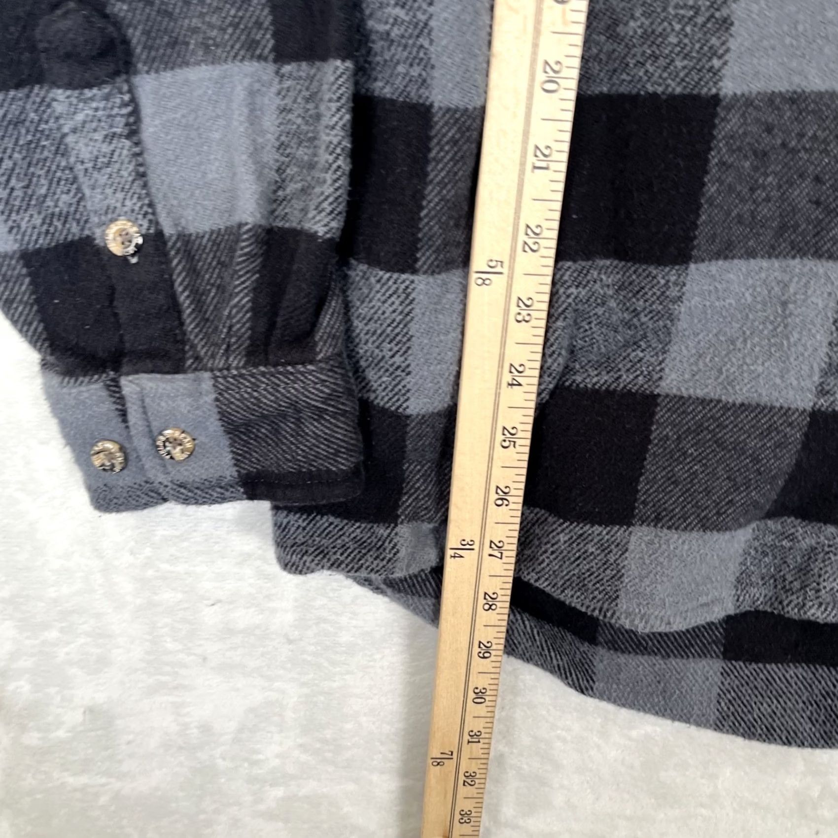 Vintage Field & Stream Shirt Mens Large Gray Black Plaid Flannel Long Sleeve Button Up Size US L / EU 52-54 / 3 - 3 Thumbnail