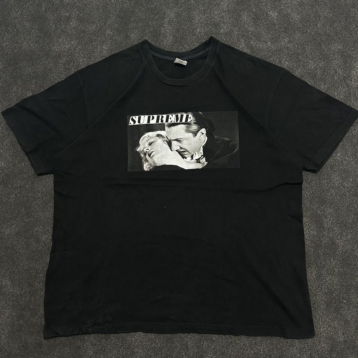Supreme Supreme Bela lugosi Tshirt Size US XL / EU 56 / 4 - 1 Thumbnail