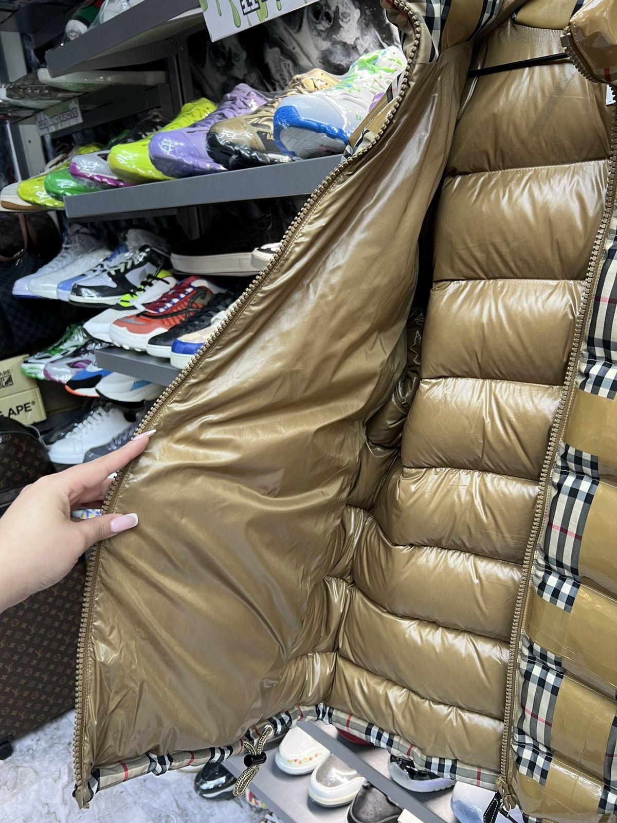 Burberry Burberry Tape Puffer Jacket Size US L / EU 52-54 / 3 - 8 Thumbnail