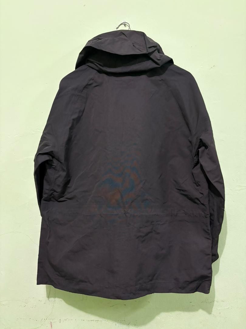 Lemaire Lemaire X Uniqlo Waterproof Jacket Olive Color with Hoodies Size US L / EU 52-54 / 3 - 7 Thumbnail