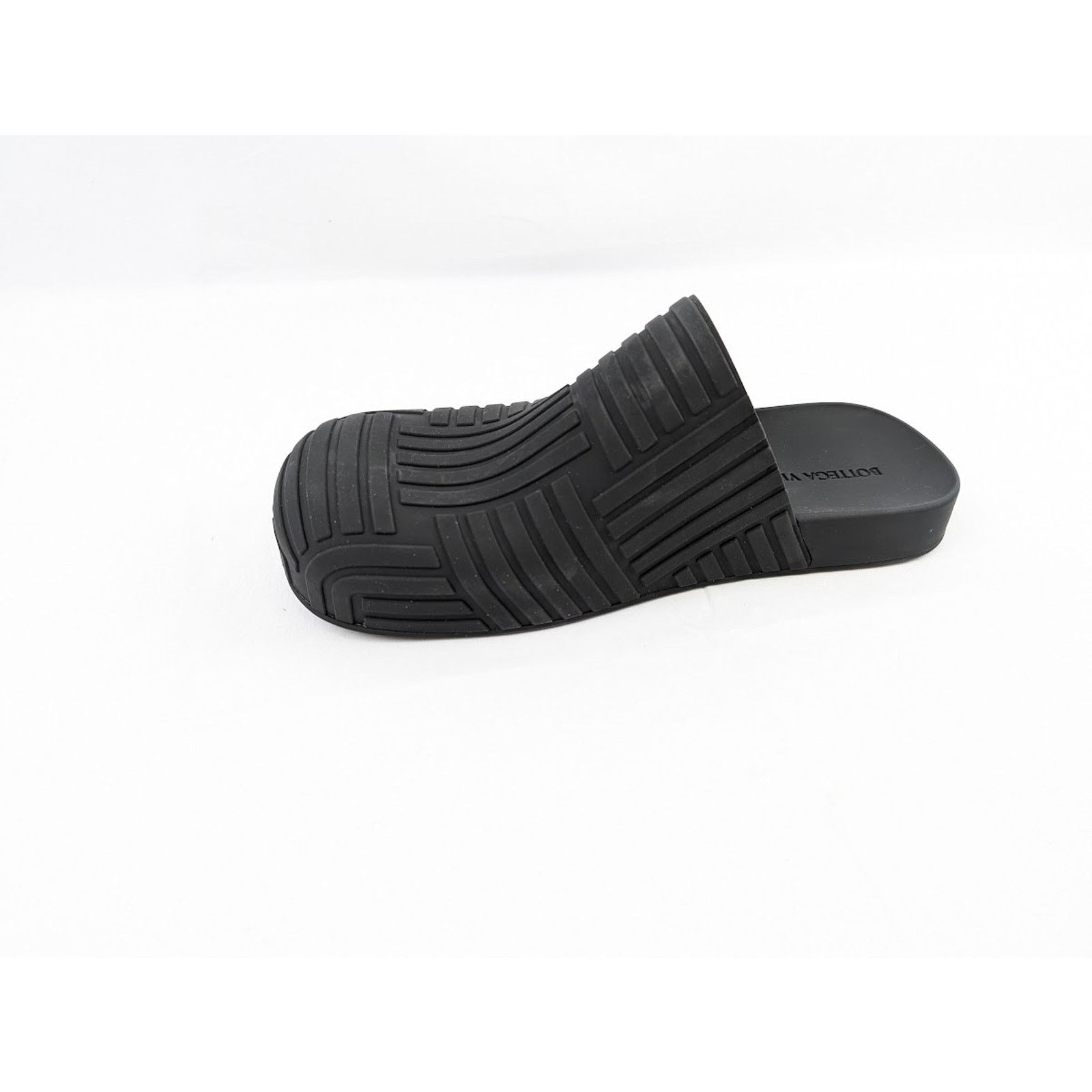 Bottega Veneta o1rshd1 Q:2 / Rubber Carpet Slider Sandal in Black Size US 12 / EU 45 - 10 Thumbnail