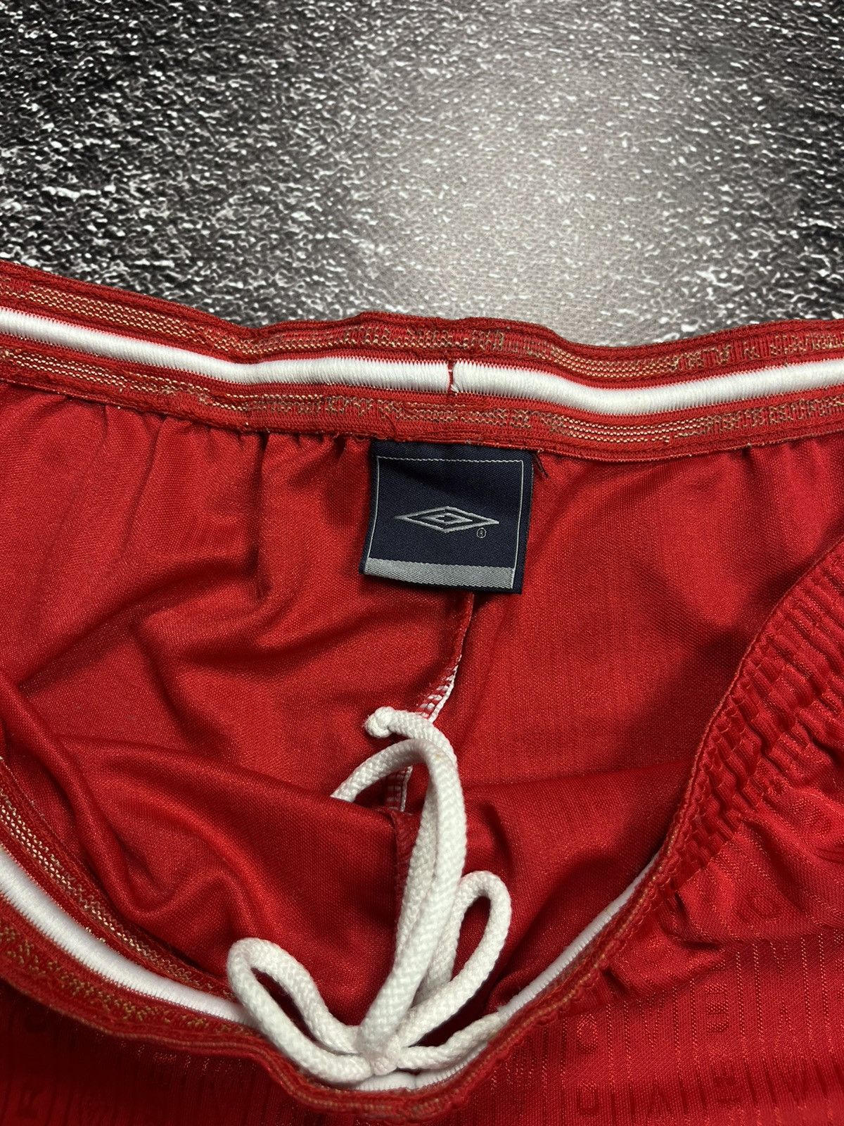 Umbro Vintage Umbro Mens Shorts Monogram Red Dri Fit Y2K Size US 36 / EU 52 - 5 Thumbnail