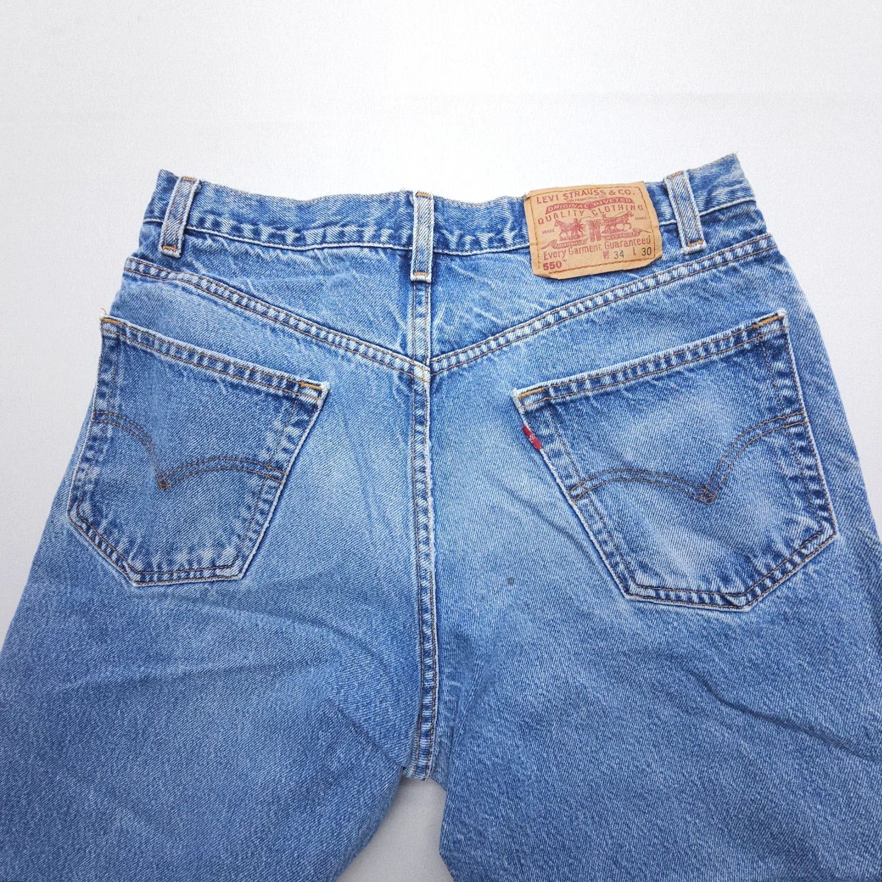 Levi's VINTAGE Levi's 550 Jeans Mens 34 x 29 Blue 550 Relaxed Tapered Denim 5-Pocket Style 2001 Y2K American Size US 34 / EU 50 - 5 Thumbnail