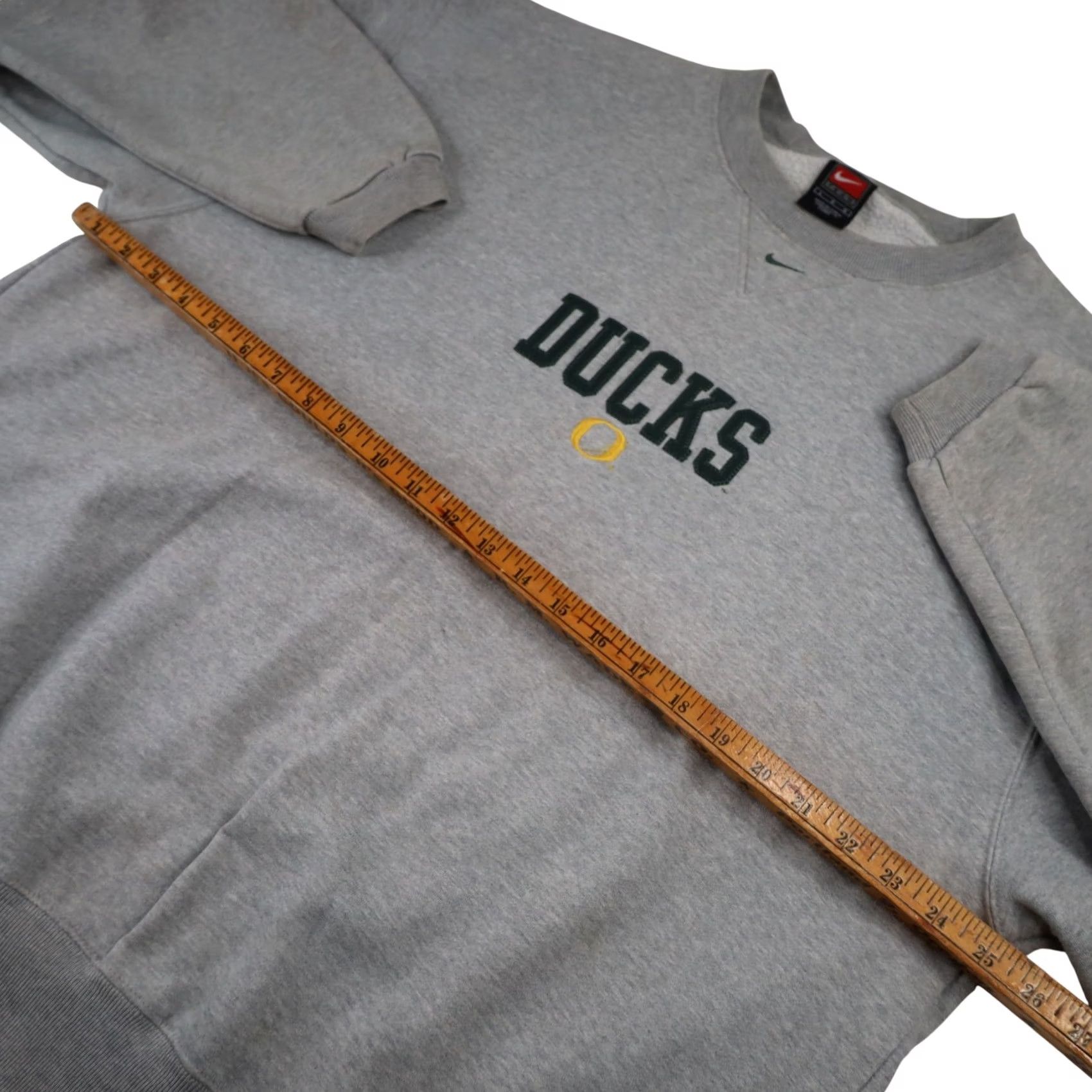 Nike VINTAGE Nike University of Oregon Ducks Spellout Sweatshirt Mens Sweatshirt Gray L Size US L / EU 52-54 / 3 - 7 Thumbnail