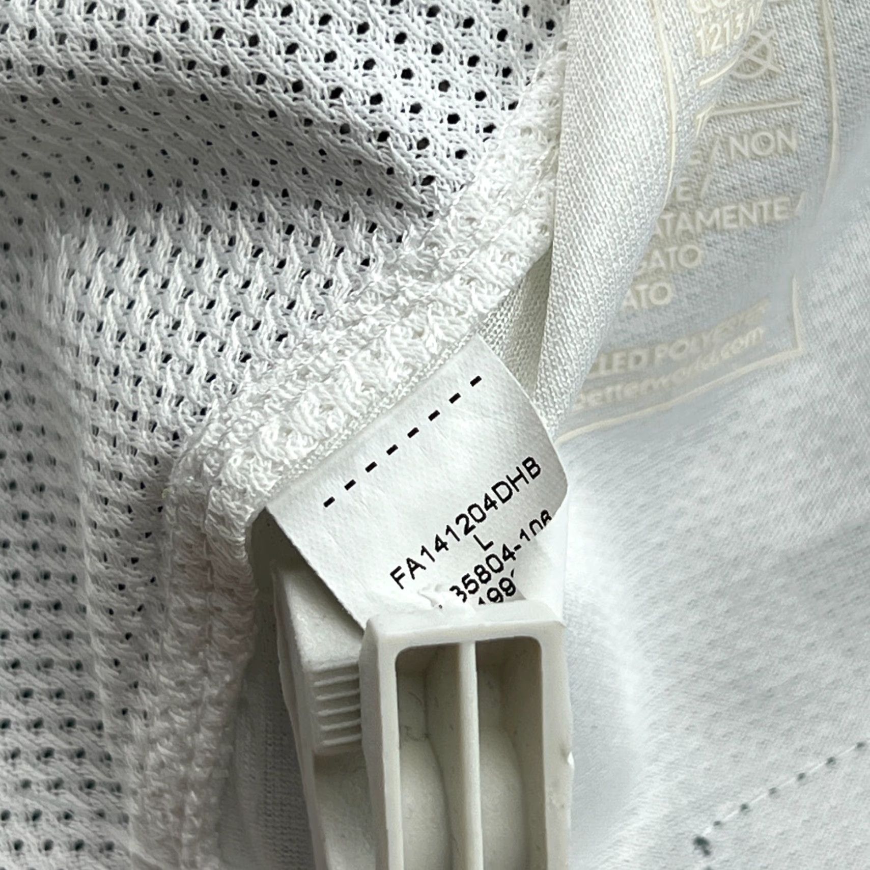 Nike Nike Roma 2014 2015 Away Destro #22 Player Issue Football Jersey Mens Large White T-Shirt Jerseys Mens L White Nike Size US L / EU 52-54 / 3 - 7 Thumbnail