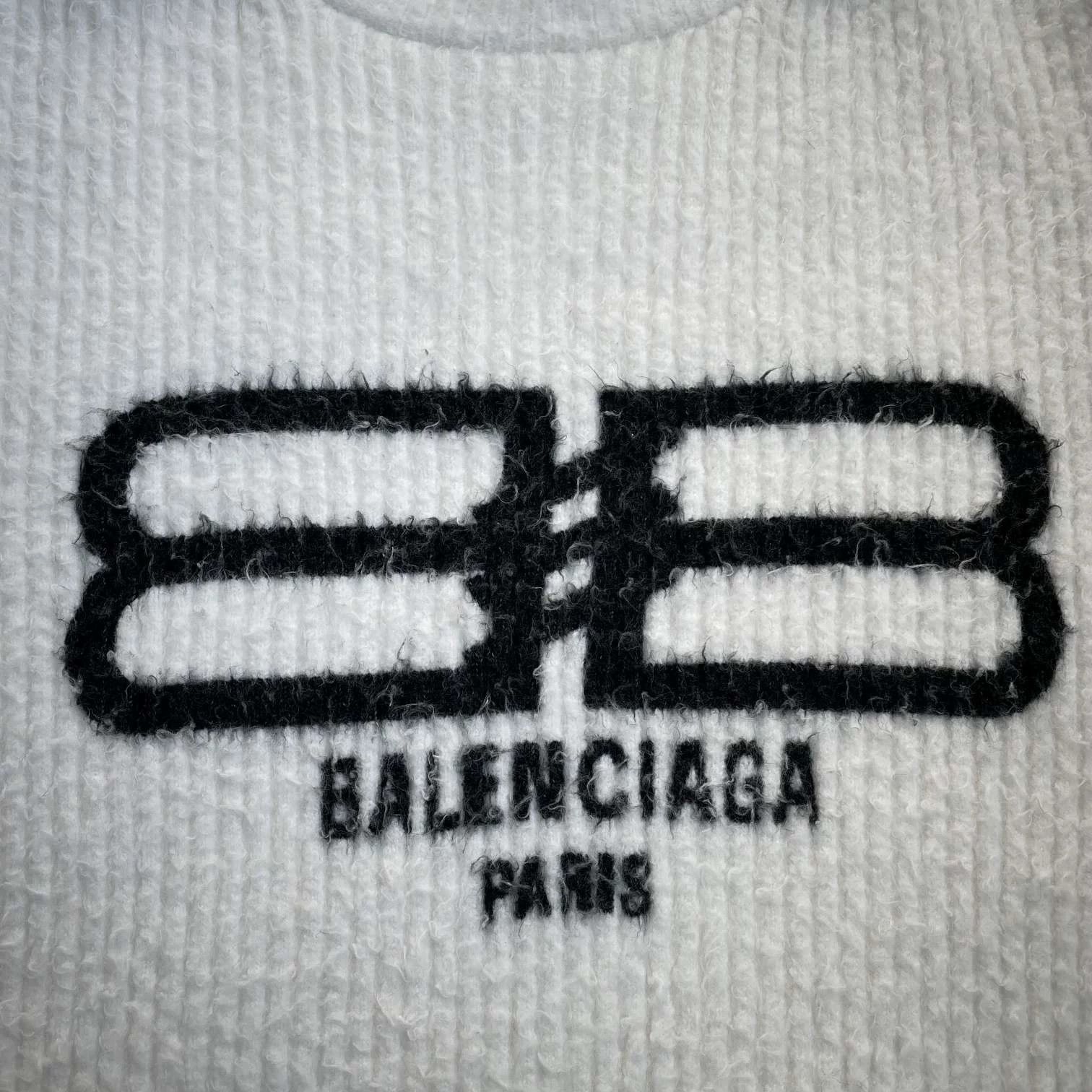 Balenciaga Balenciaga FW22 Logo Print Sweater Women's White XS Size XS / US 0-2 / IT 36-38 - 3 Thumbnail
