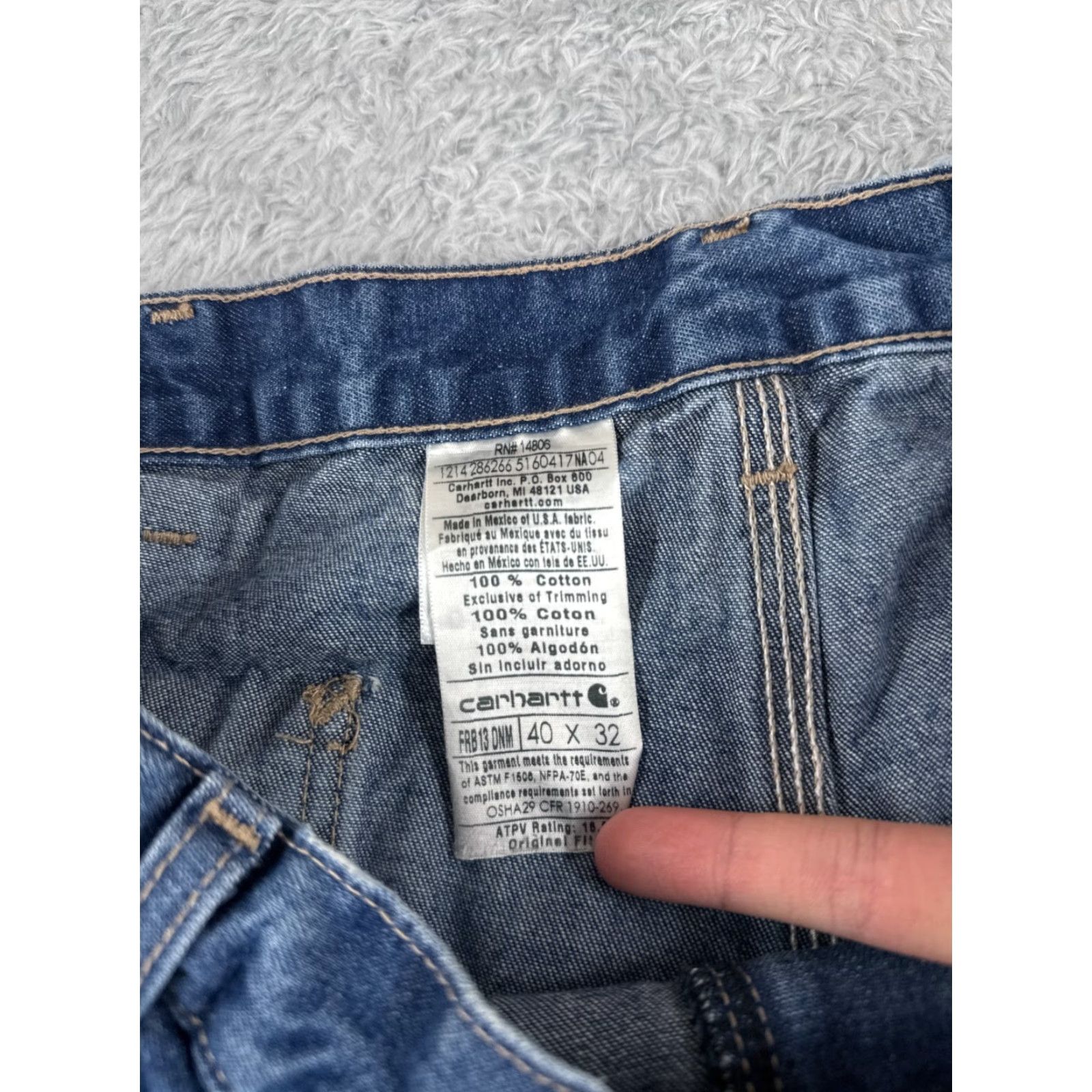 Carhartt VINTAGE Carhartt Jeans Mens 40 Blue Denim Flame-Resistant FR FRB13 NFPA 2113 Workwear jeans Size US 40 / EU 56 - 7 Thumbnail