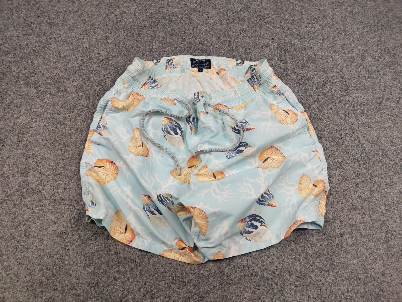 Vilebrequin Vilebrequin Designer Luxury men's Casual Pattern Art Shorts Size US 34 / EU 50 - 2 Thumbnail