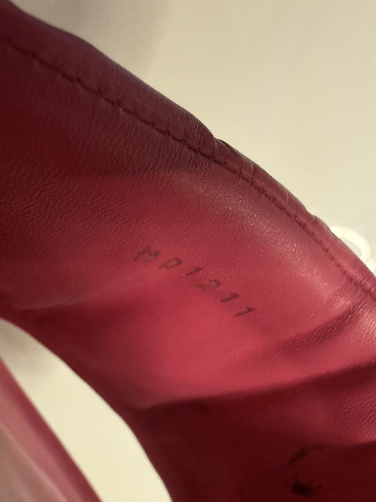 Louis Vuitton LOUIS VUITTON CALFSKIN EMBOSSED MONOGRAM SUNSET FLAT COMFORT Size US 10 / IT 40 - 5 Thumbnail
