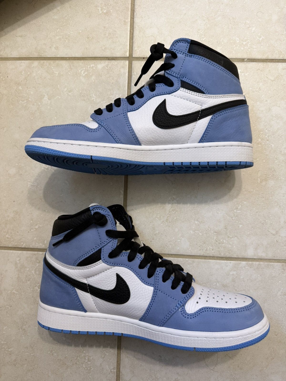 Nike Nike Jordan 1 Retro High University Blue Size US 10 / EU 43 - 2 Thumbnail