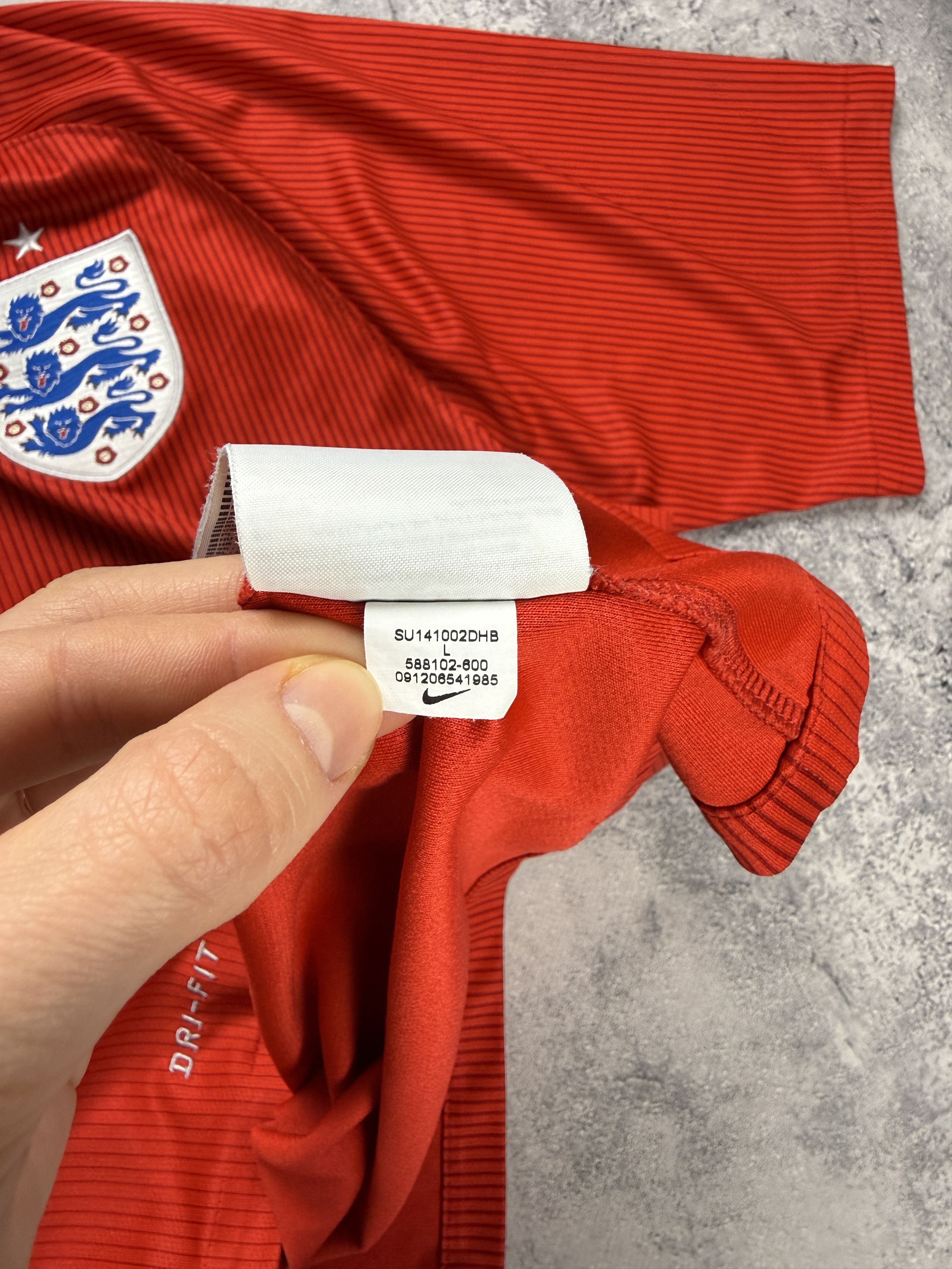 Nike NIKE England National Team 2014 Home Jersey Football Shirt Size US L / EU 52-54 / 3 - 5 Thumbnail