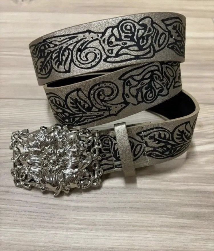 Japanese Brand Rose Buckle Belt Size ONE SIZE - 1 Thumbnail