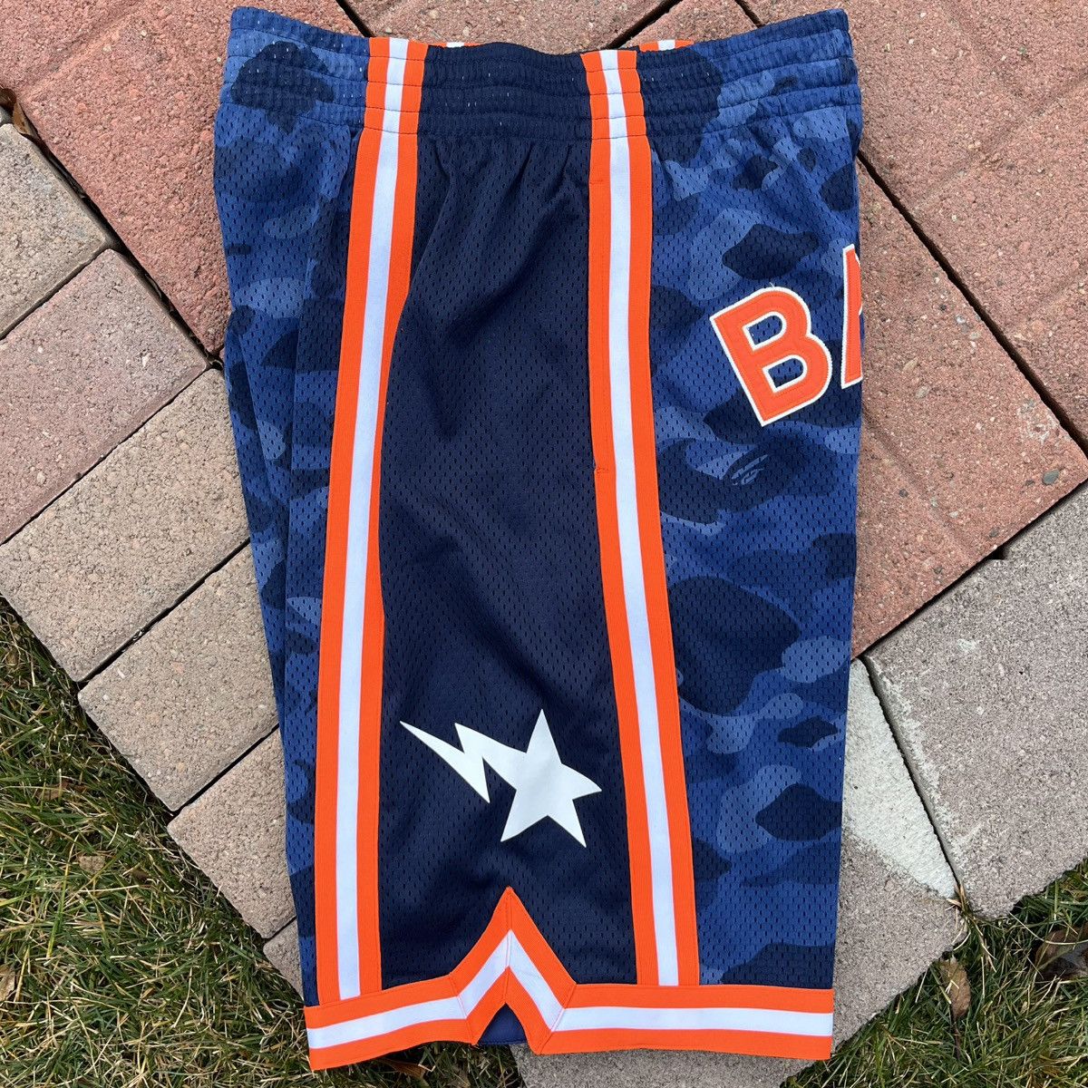 Bape SS22 A Bathing Ape Bape Camo Wide Basketball Shorts Sz XL Size US 31 - 3 Thumbnail
