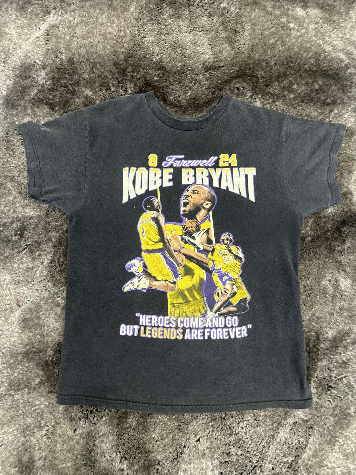 Vintage Kobe Vintage T Shirt Size US S / EU 44-46 / 1 - 1 Thumbnail