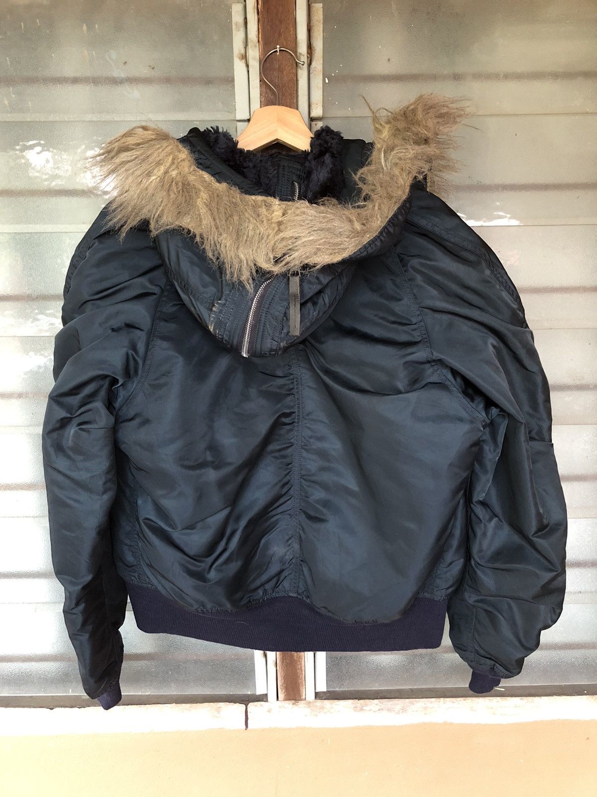 Alpha Industries Vintage Alpha Industries Fur Hoodie Bomber Military Jacket Size US M / EU 48-50 / 2 - 5 Thumbnail
