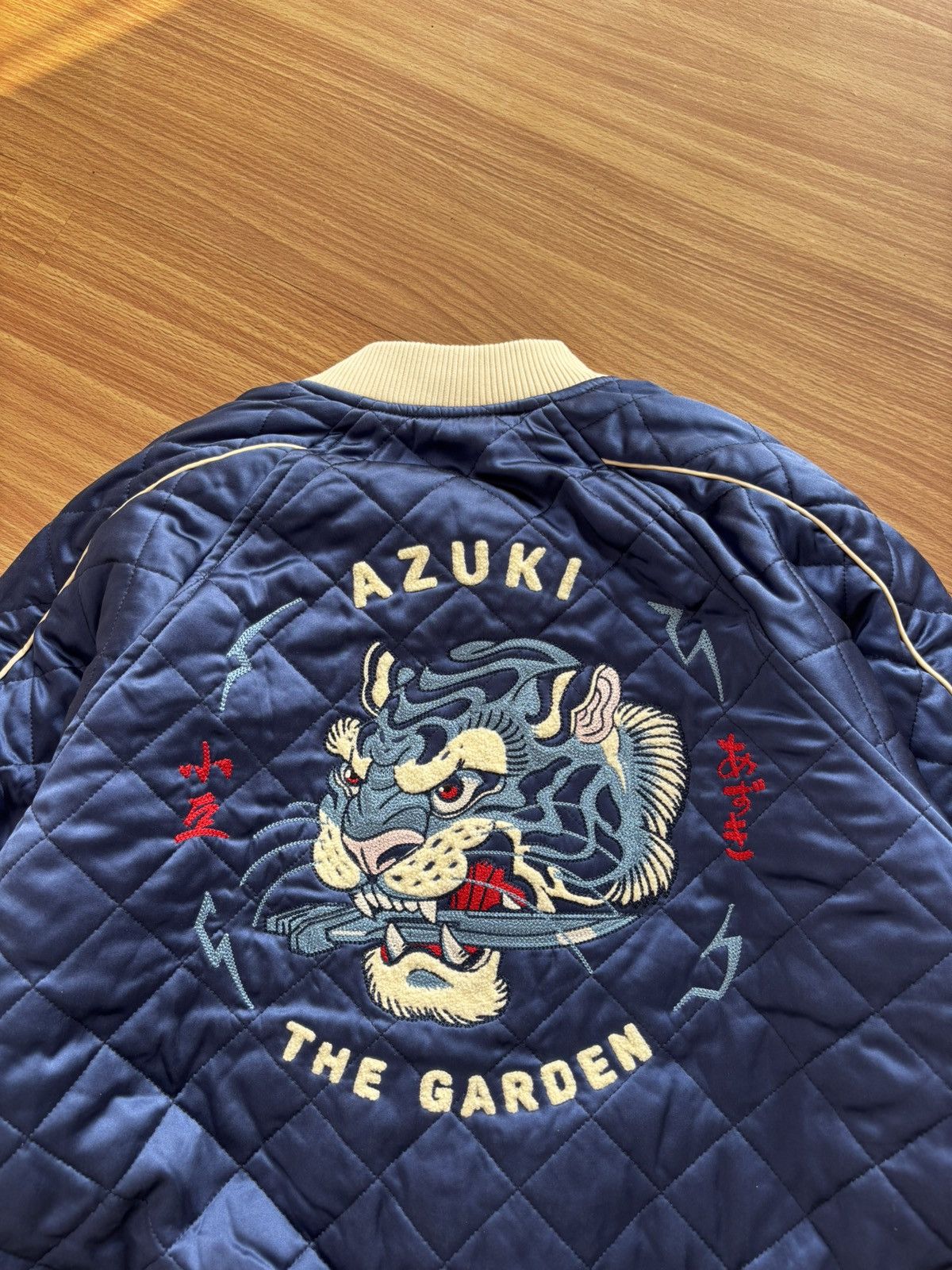 Other 100% SILK Azuki Twin Tigers Reversible Sukajan Jacket Size US M / EU 48-50 / 2 - 5 Thumbnail