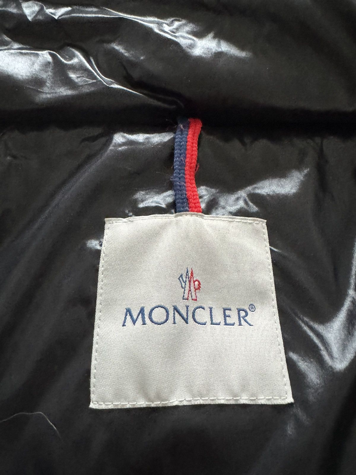 Moncler Moncler Tacoma puffer jacket Size M / US 6-8 / IT 42-44 - 17 Thumbnail