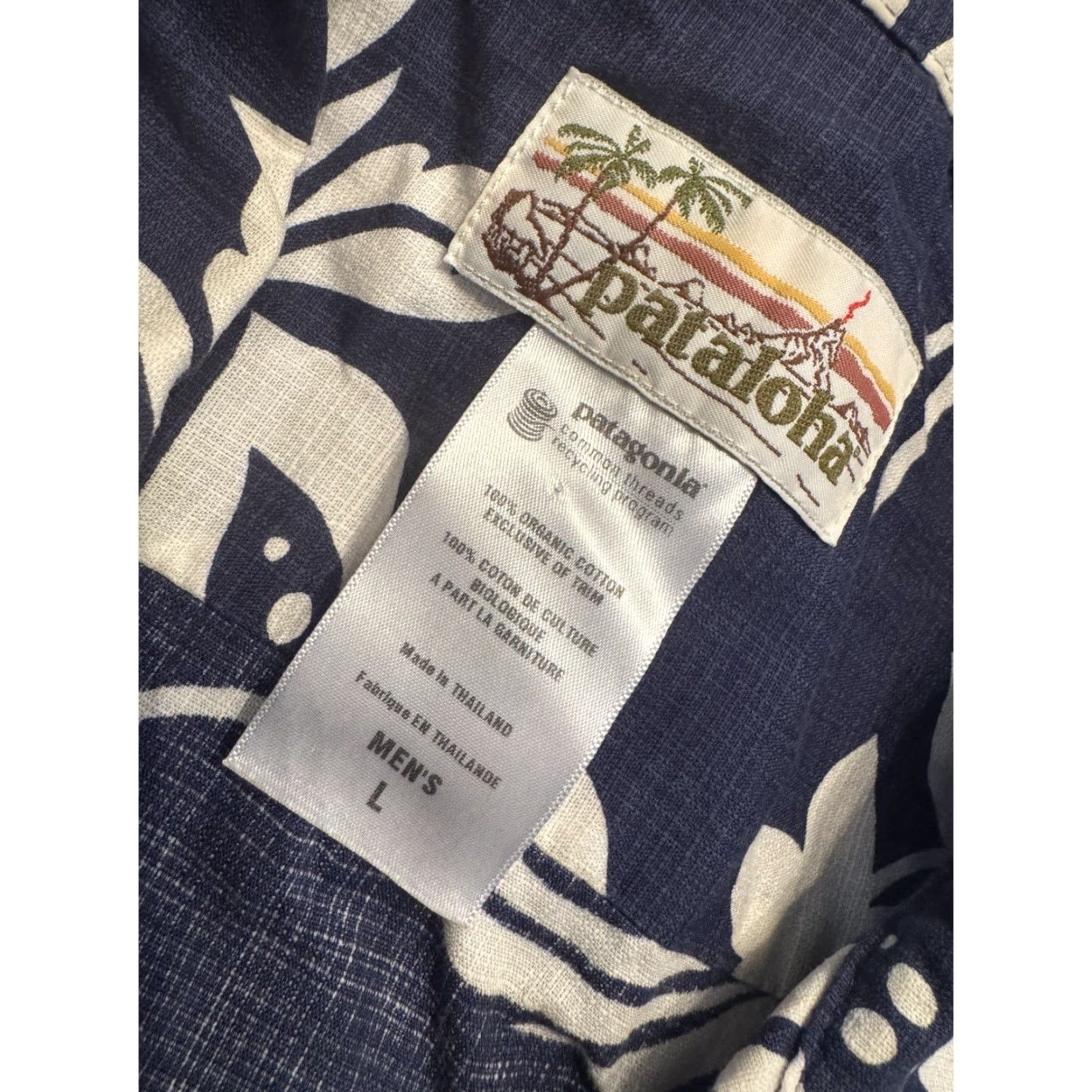 Patagonia Patagonia - Whale Dolphin Floral Hawaiian Aloha Sea Turtle L Shirt - Men - Short Sleeve Button-Up - Blue - Floral Pattern Size US L / EU 52-54 / 3 - 4 Thumbnail