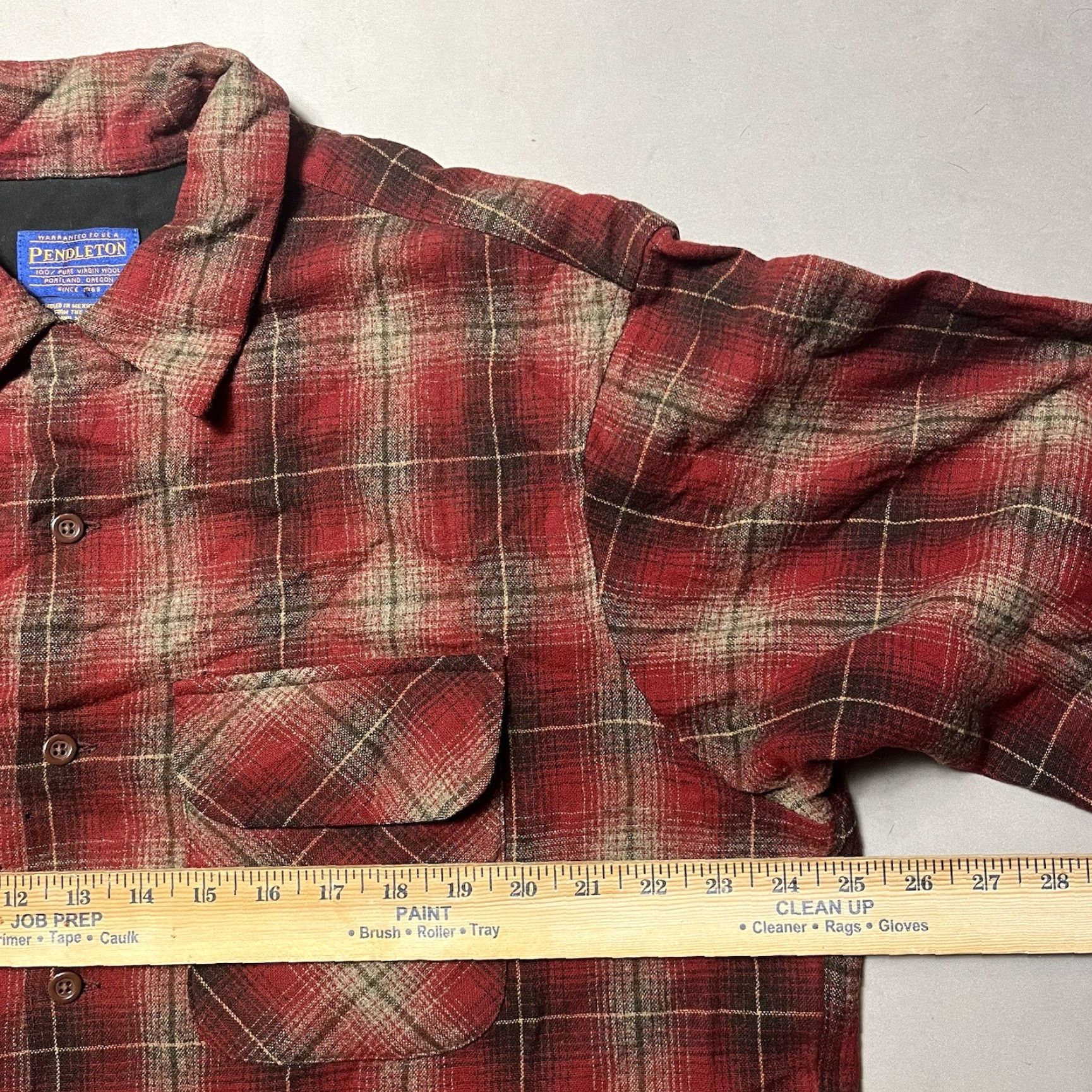 Pendleton VINTAGE Pendleton Board Shirt Wool Plaid Flannel Button-Up Large Red Mens Size US L / EU 52-54 / 3 - 2 Thumbnail