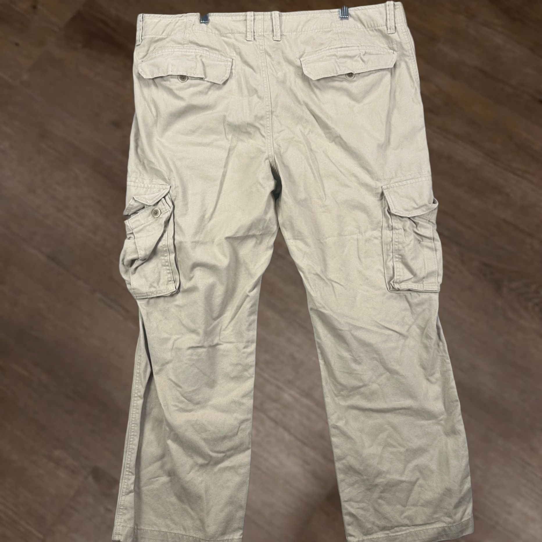 Old Navy VINTAGE Old Navy The Broken-In Cargo Pants Mens 42x30 Tan Cargo Pocket Straight Leg EUC Size US 42 / EU 58 - 1 Thumbnail