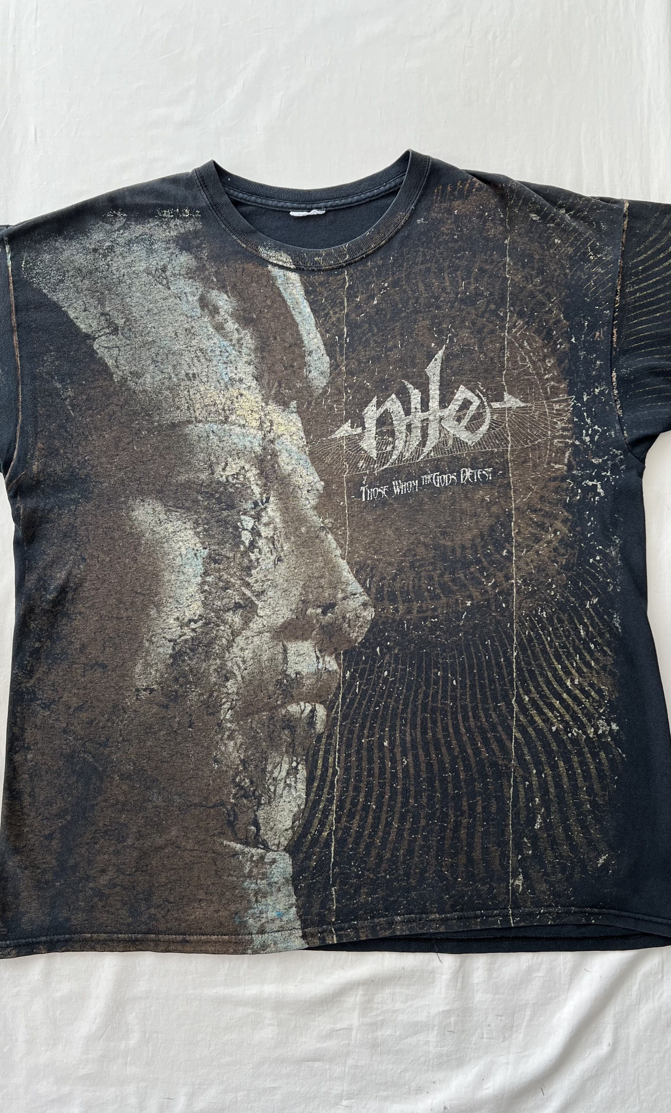 Band Tees Vintage 2009 Nile Those Whom the Gods Detest AOP T-shirt Size US XL / EU 56 / 4 - 3 Thumbnail