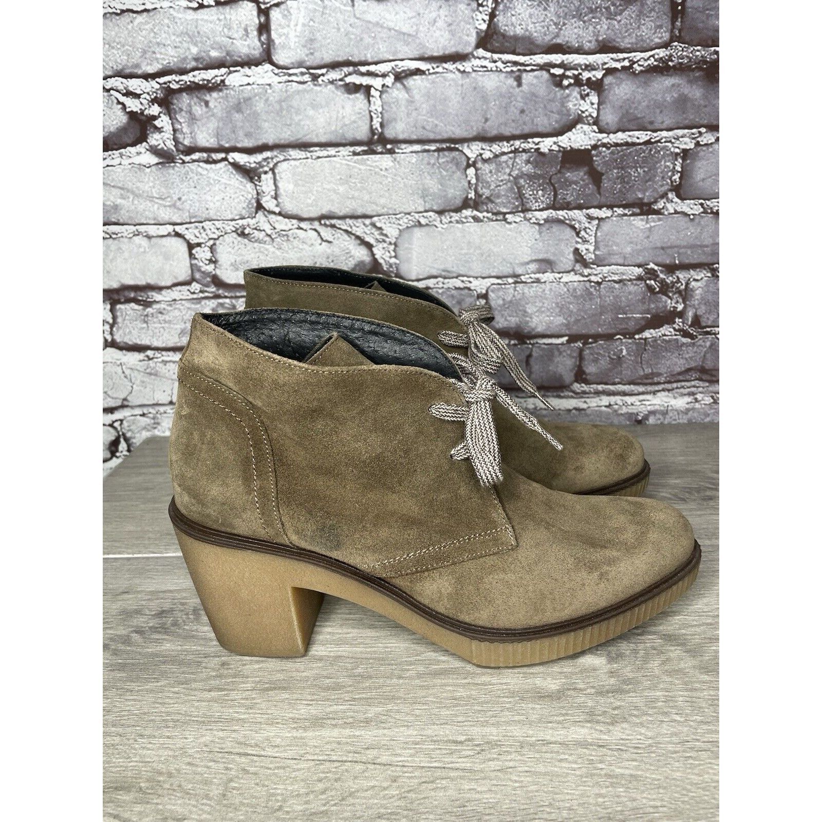 Other TONI PONS Winter Taupe Suede Ankle High Top Lace Heel Bootie Size US 10.5 / IT 40.5 - 11 Thumbnail