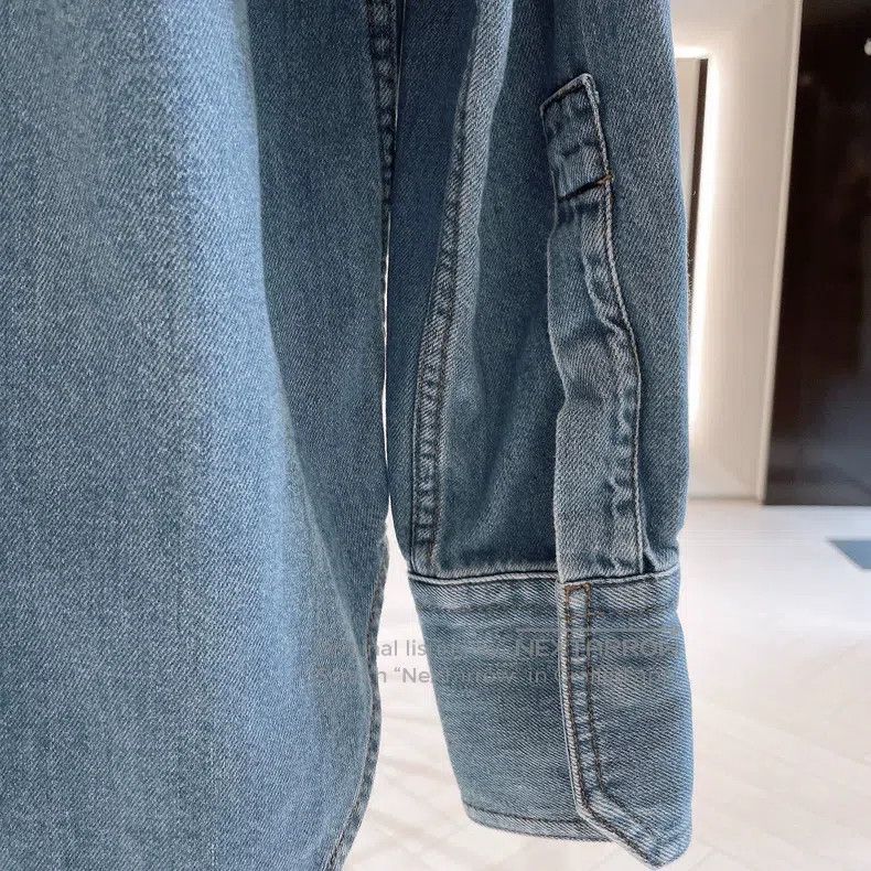 Valentino Valentino Sequin embellishment Shirt-style denim jacket Size US XS / EU 42 / 0 - 5 Thumbnail
