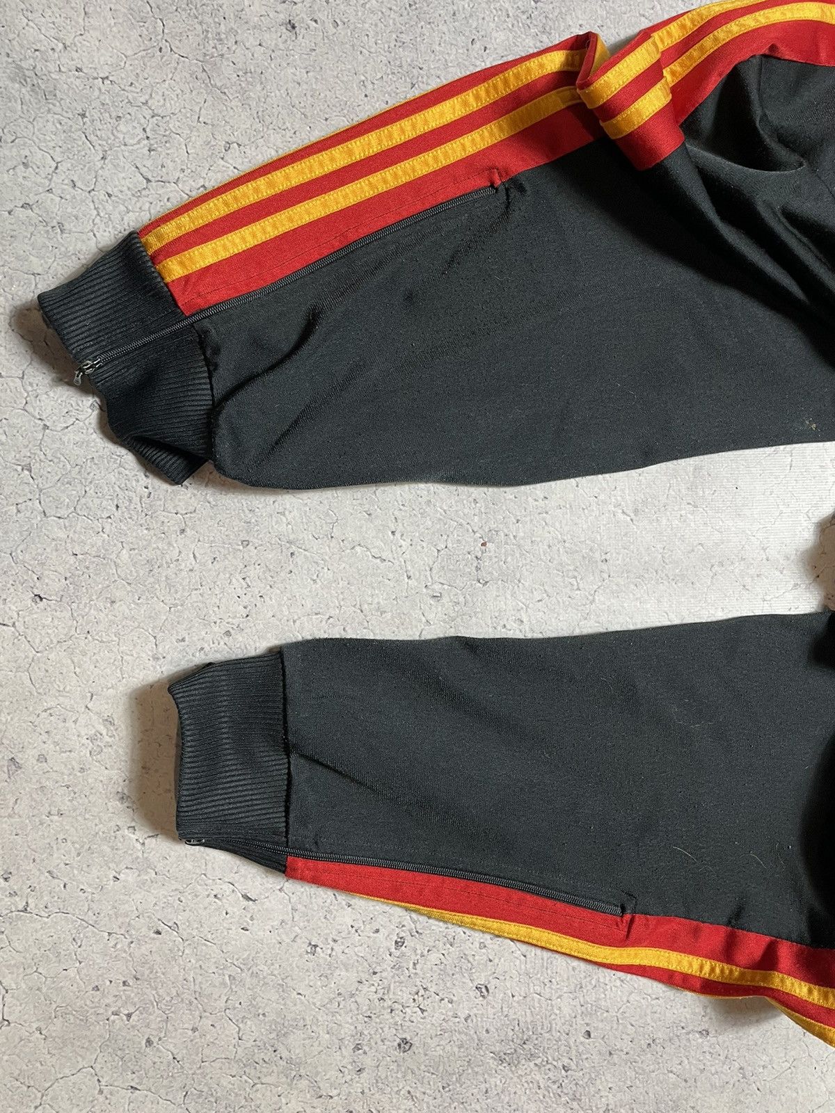 Adidas Vintage 90s Tracksuit Adidas Asia Big Logo Pants And Jacket Size US M / EU 48-50 / 2 - 18 Thumbnail
