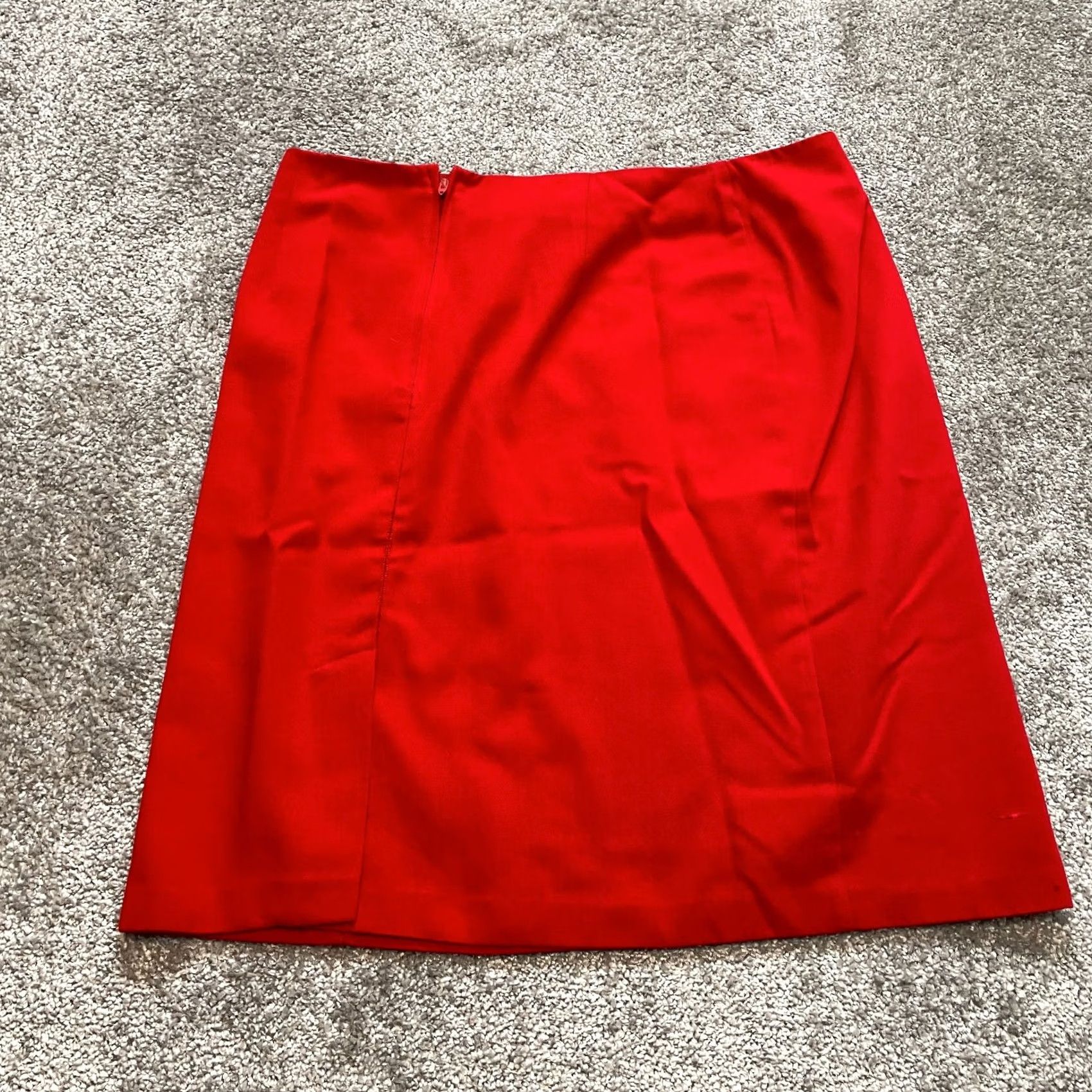 Vintage TR Bentley Skirt Womens 14 Red A Line Zip Knee Length Solid Vintage Made in USA - Good Condition Size 36" / US 14 / IT 50 - 7 Thumbnail
