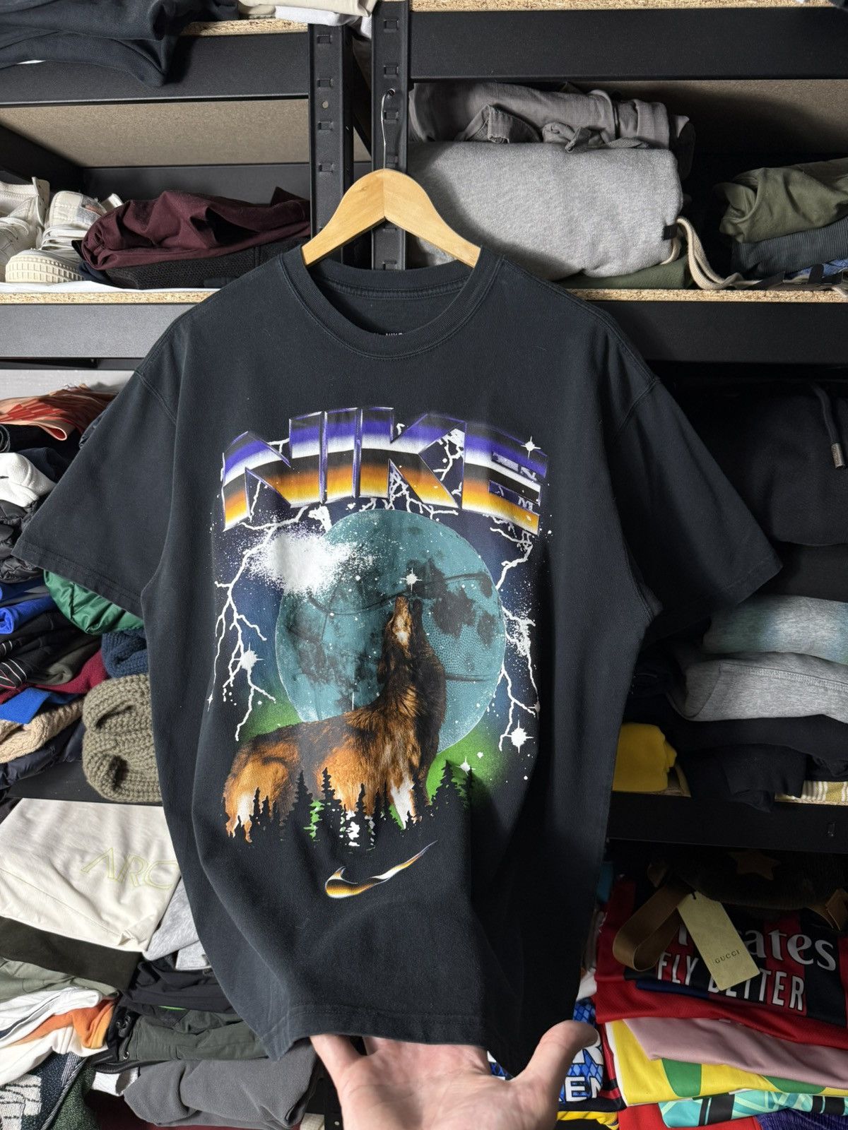 Nike Nike Vintage Style Wolf Moon Graphic Tee Washed Y2K Shirt M Size US M / EU 48-50 / 2 - 5 Thumbnail