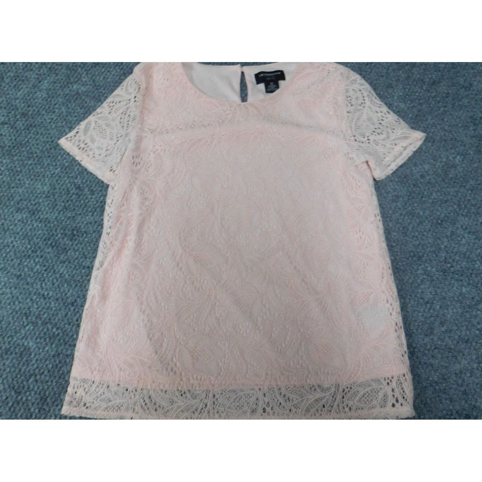 Liz Claiborne Liz Claiborne Blouse PS Women Pink Pullover Short Sleeve Round Neck Polyester Rayon Classic/Basic Vintage: No, Petites Women, Casual, Stretch Size S / US 4 / IT 40 - 2 Thumbnail