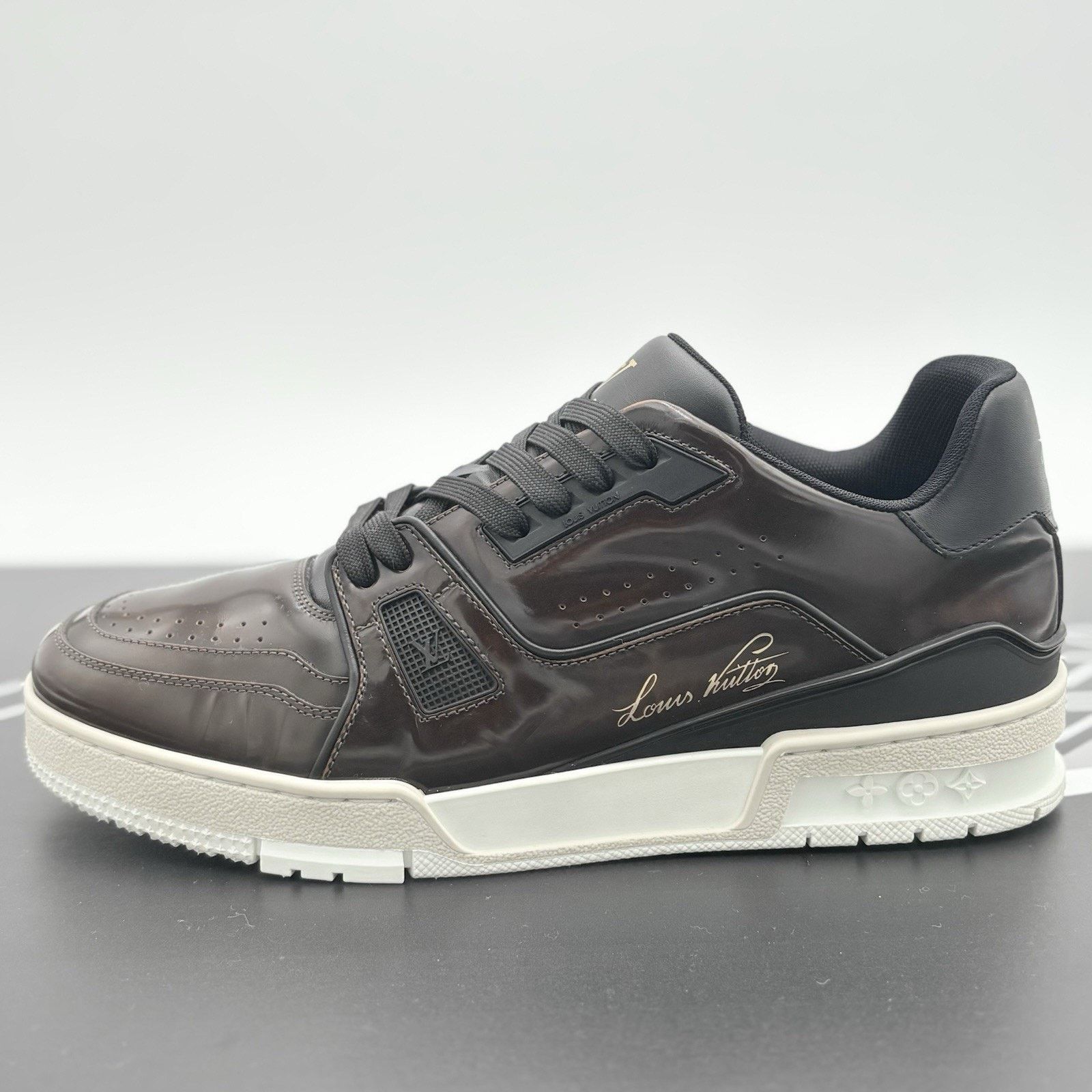 Louis Vuitton Louis Vuitton Trainer ' Brown Patent ' | SUPER CLEAN! Size US 9 / EU 42 - 8 Thumbnail