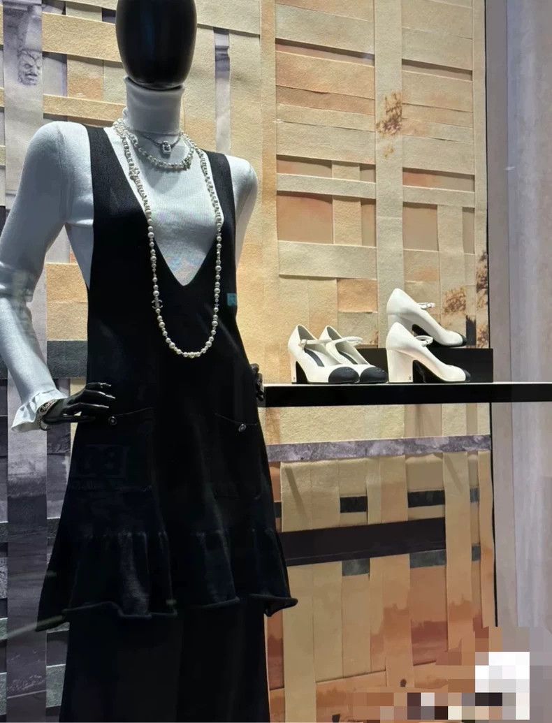 Chanel Chanel 23B knitted dress 2503-Nextarrow Size XS / US 0-2 / IT 36-38 - 7 Thumbnail