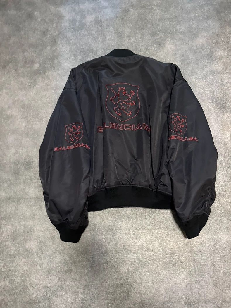 Balenciaga Balenciaga Manchester United lion head embroidered flight Size US S / EU 44-46 / 1 - 2 Thumbnail