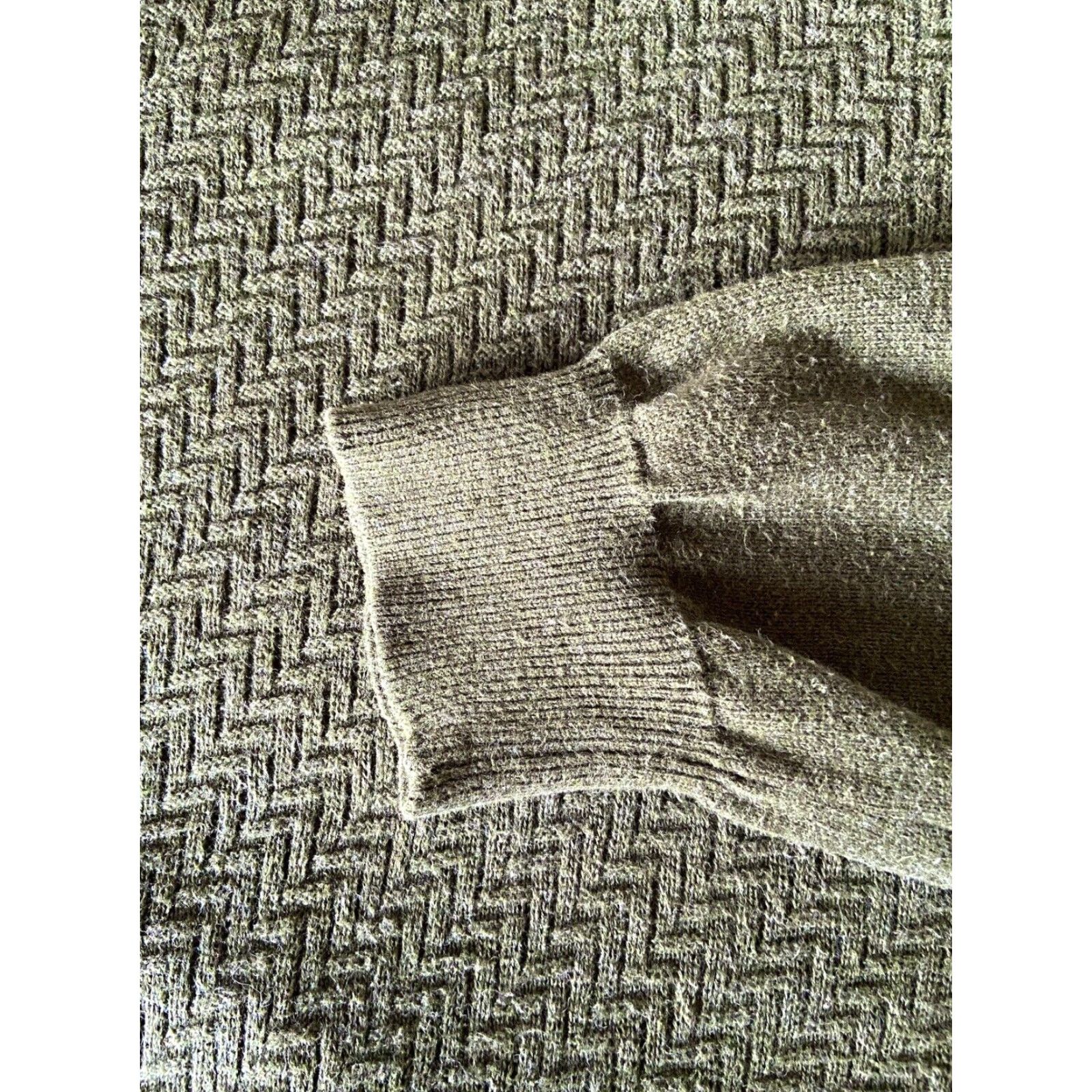 Lyle & Scott Lyle & Scott Scotland Mens Green Long Sleeve Pullover Sweater 100% Cotton Sz L Size US L / EU 52-54 / 3 - 4 Thumbnail