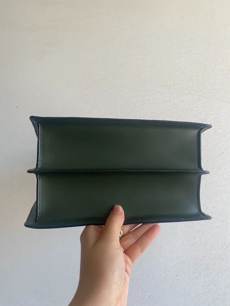 Vivienne Westwood Vivienne Westwood size os Saturn belt buckle handbag Size ONE SIZE - 5 Thumbnail