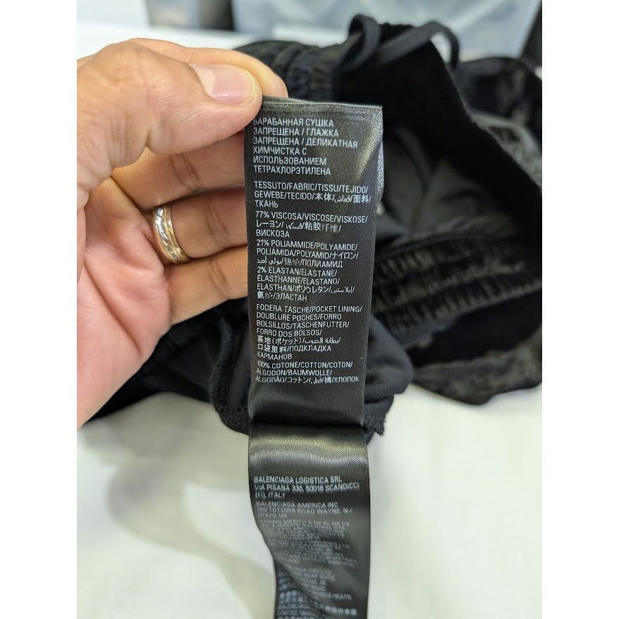 Balenciaga o1rshd1 Baggy Pants BB Paris Icon Shiny Velvet in Black Size US 28 / EU 44 - 16 Thumbnail