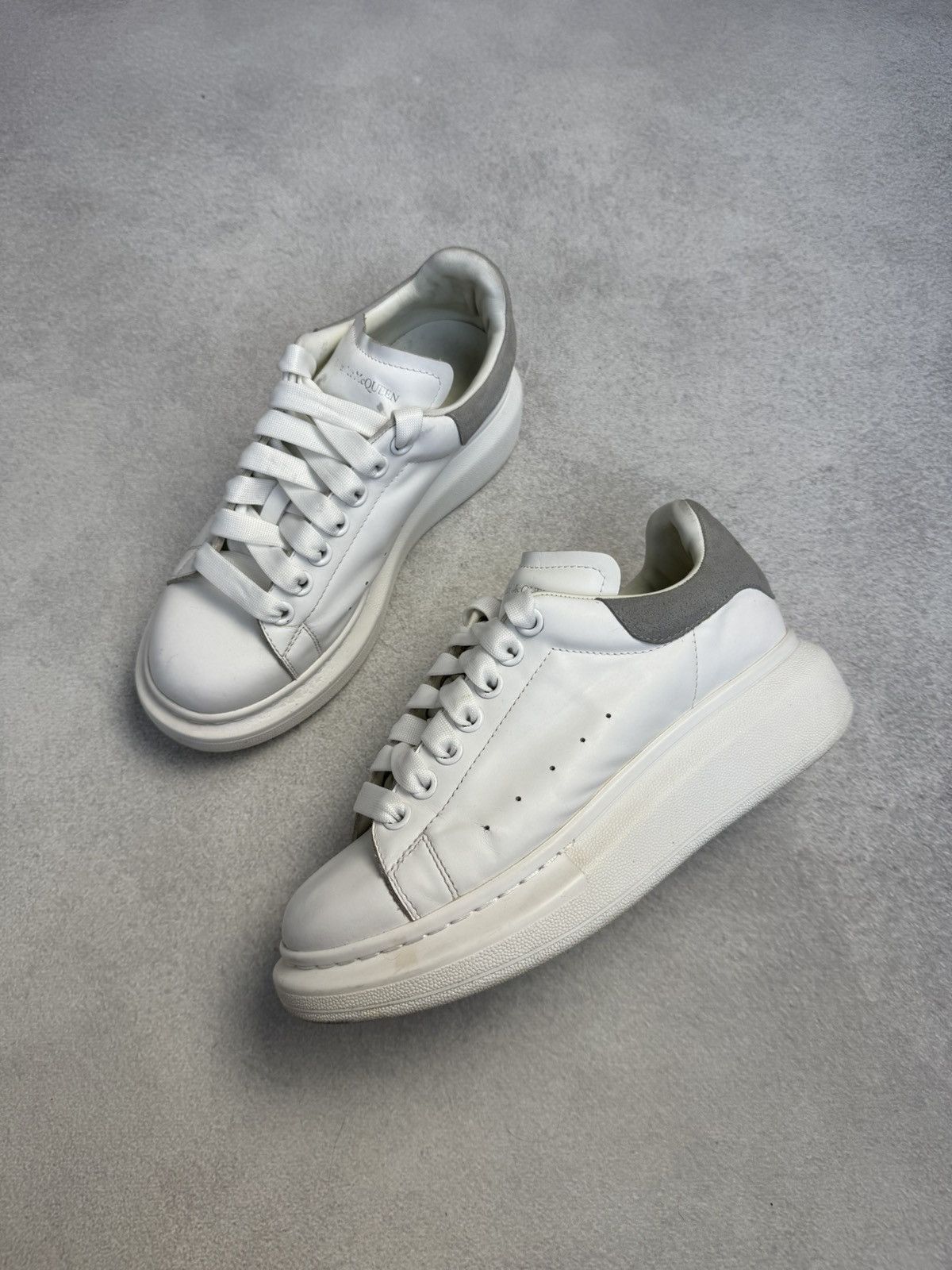 Alexander McQueen Alexander McQueen Oversized Leather Sneakers White size37 Size US 6.5 / IT 36.5 - 1 Thumbnail