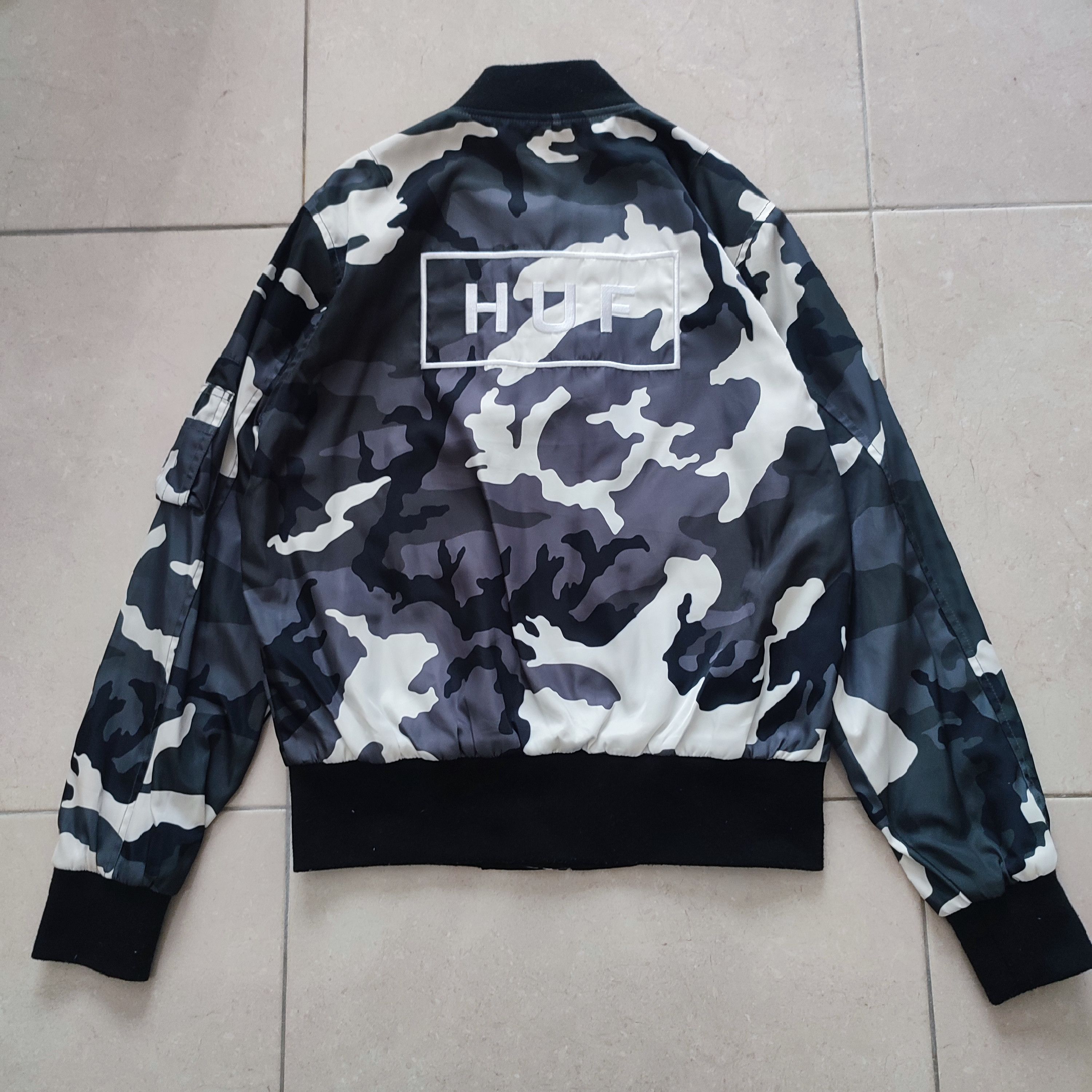 Designer × Huf 🔥STEALS🔥Very Rare HUF Camo Reversible MA-1 Bomber Jacket Size US S / EU 44-46 / 1 - 3 Thumbnail