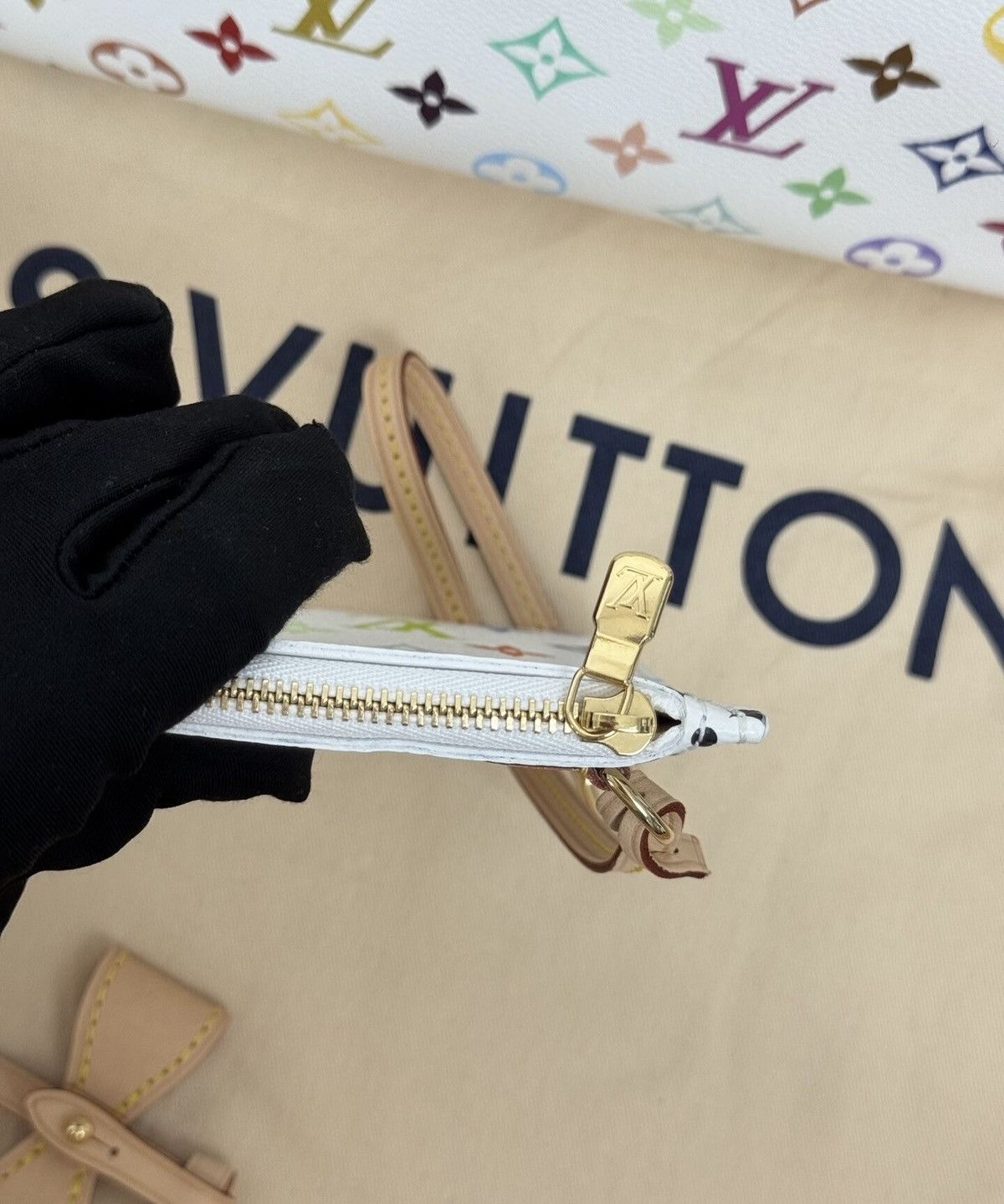 Louis Vuitton × Takashi Murakami Louis Vuitton x Takashi Murakami Neverfull MM Handbag Size ONE SIZE - 7 Thumbnail